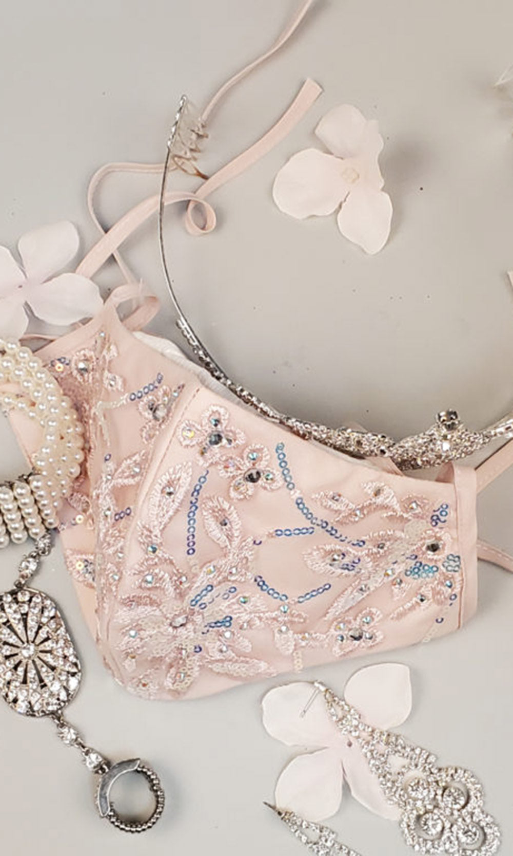 Fashionnob - Elizabeth K GL1942