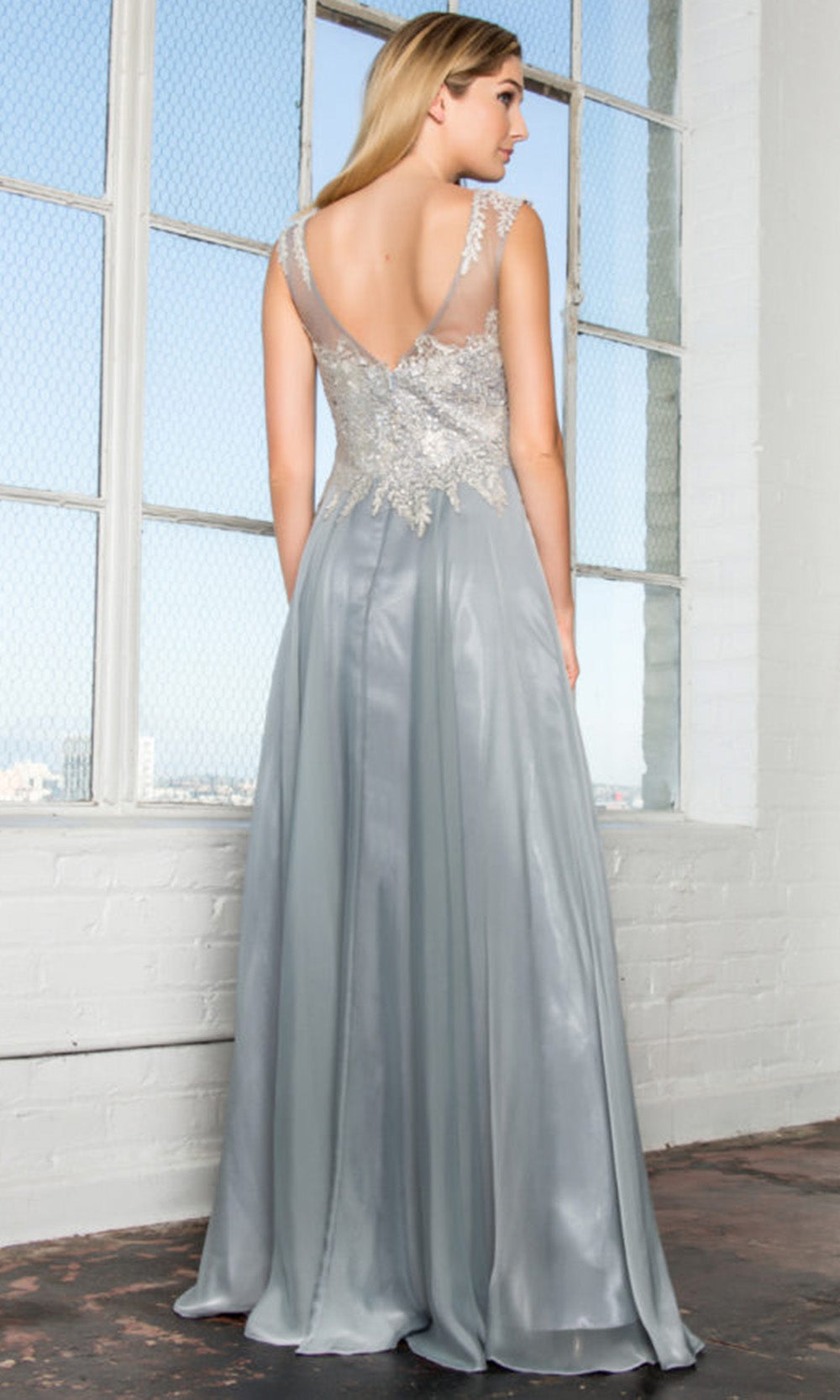 Fashionnob - Elizabeth K GL2098