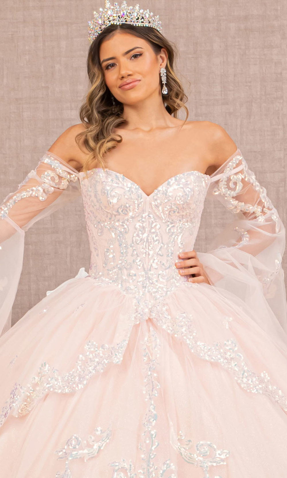 Fashionnob - Elizabeth K GL3109