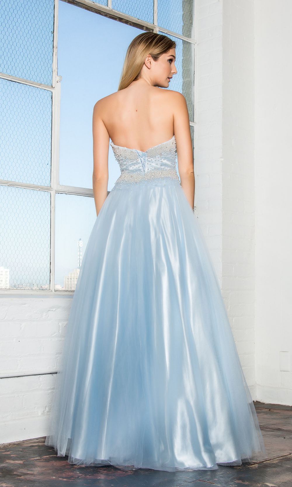 Fashionnob - Elizabeth K GL2155