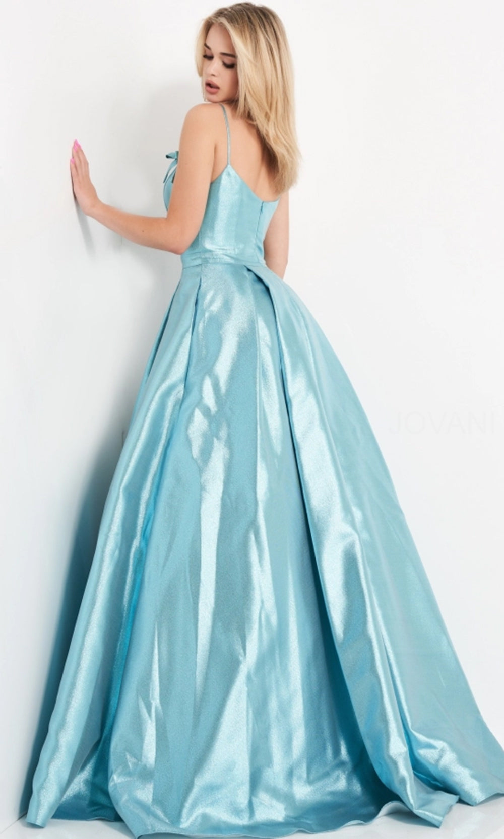 Fashionnob - JVN by Jovani JVN03479