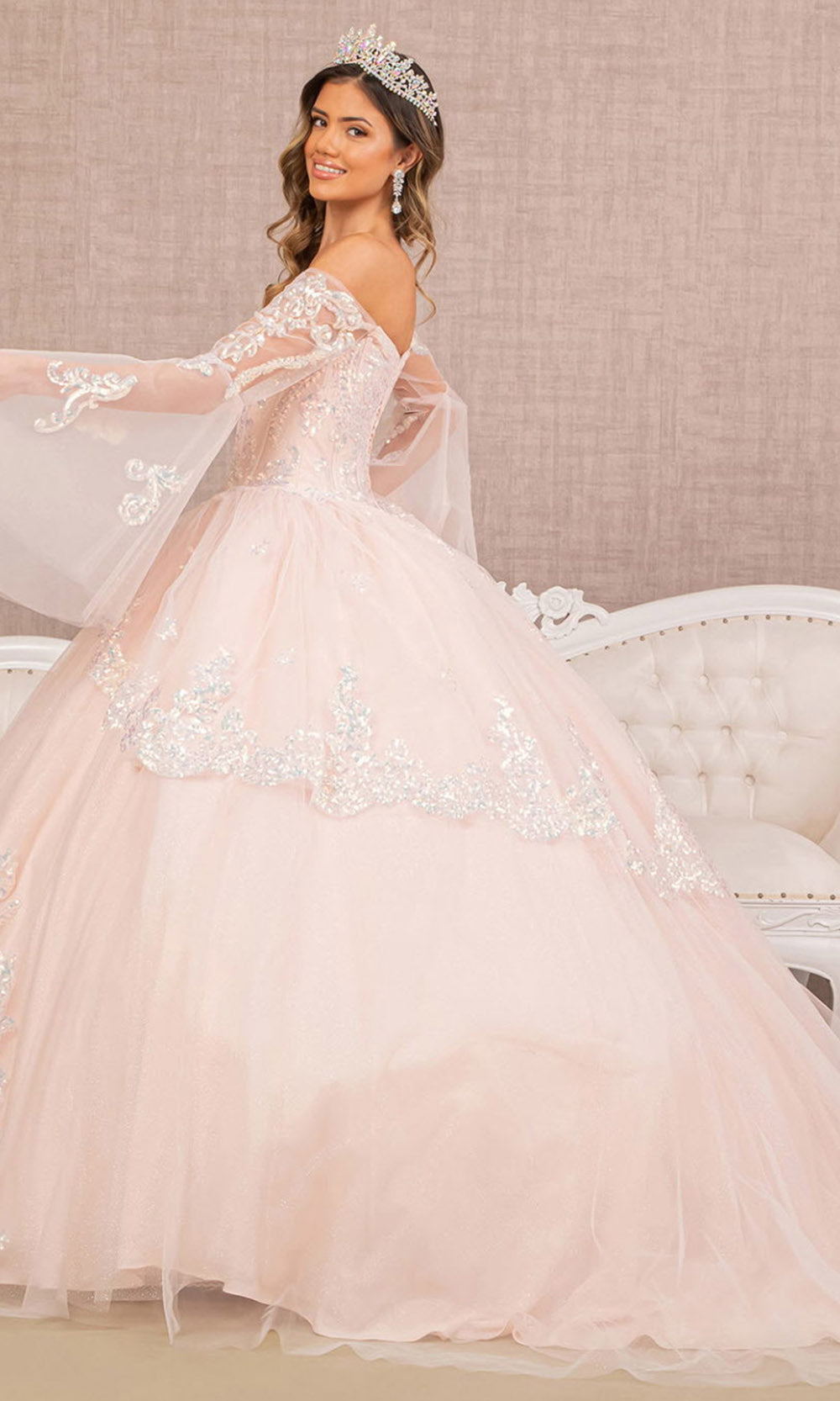 Fashionnob - Elizabeth K GL3109