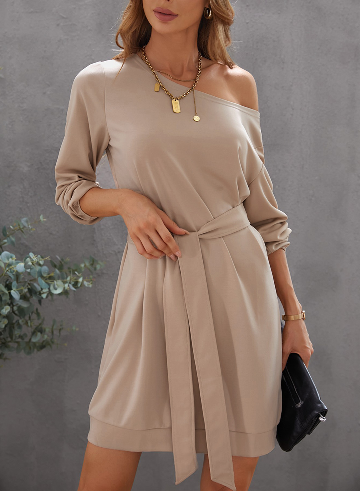 High-end Versatile Waist-Cinching Simple Dress