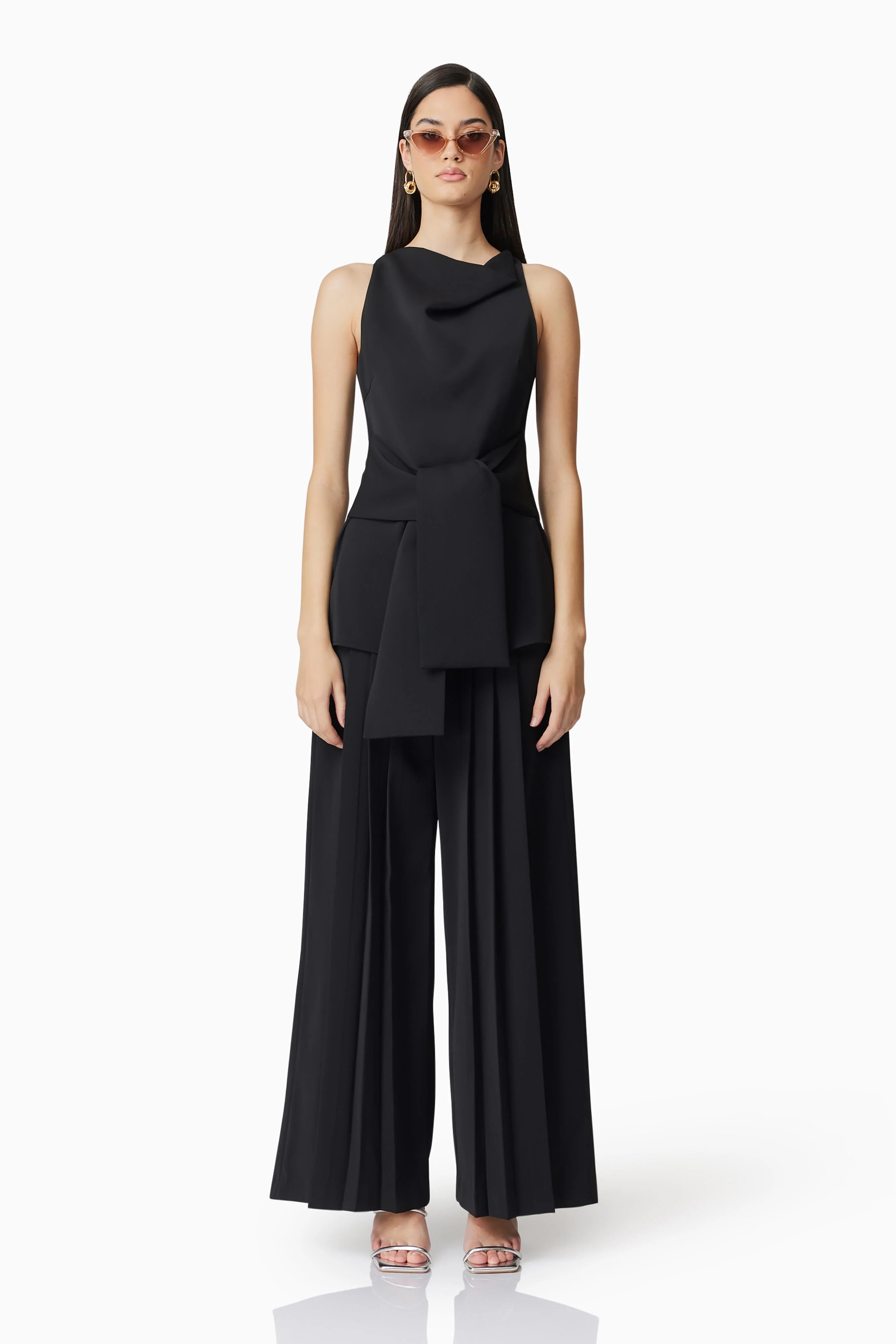 CURAAE Noa Pleated Trousers in Black