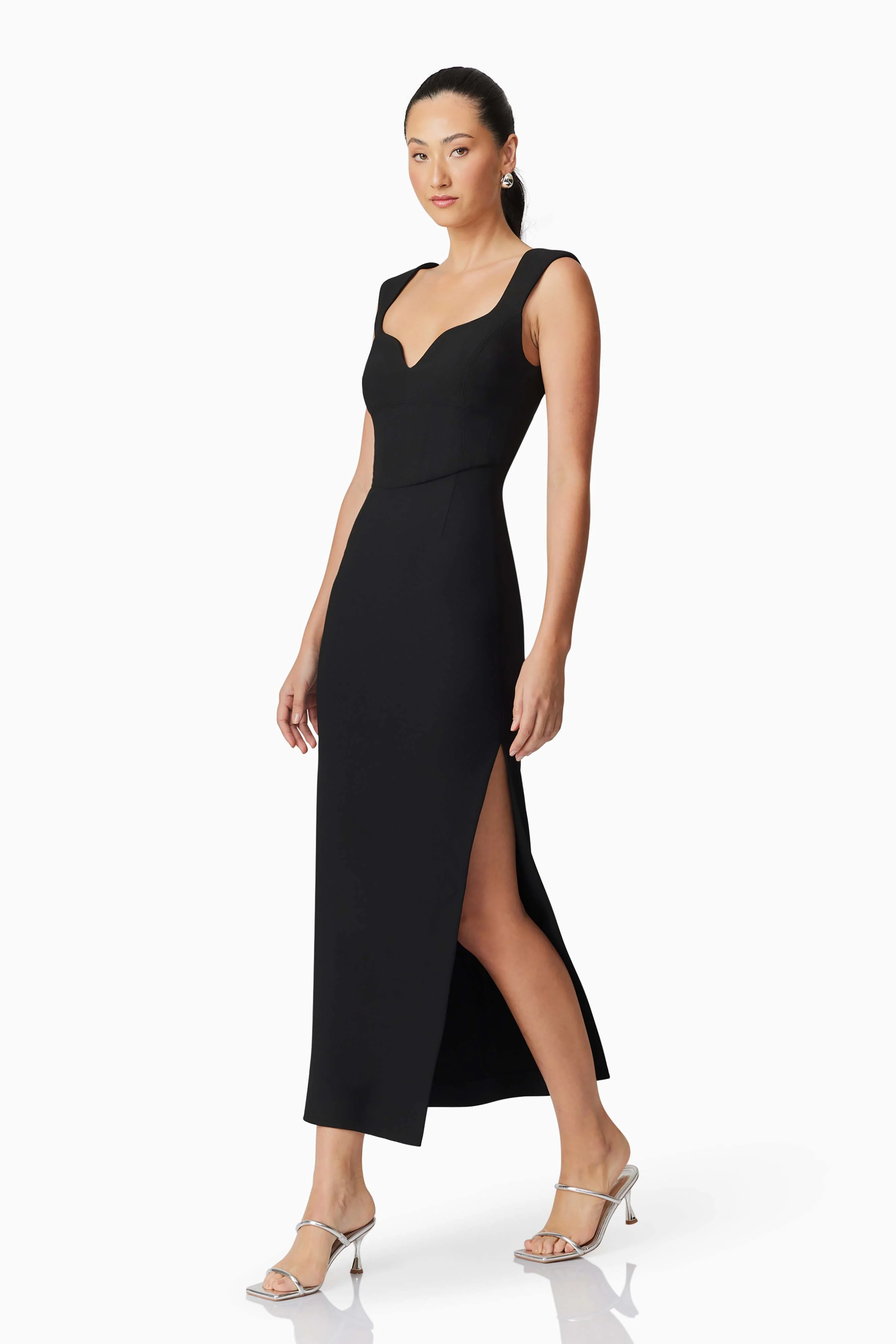 Gia Fitted Gown in Black