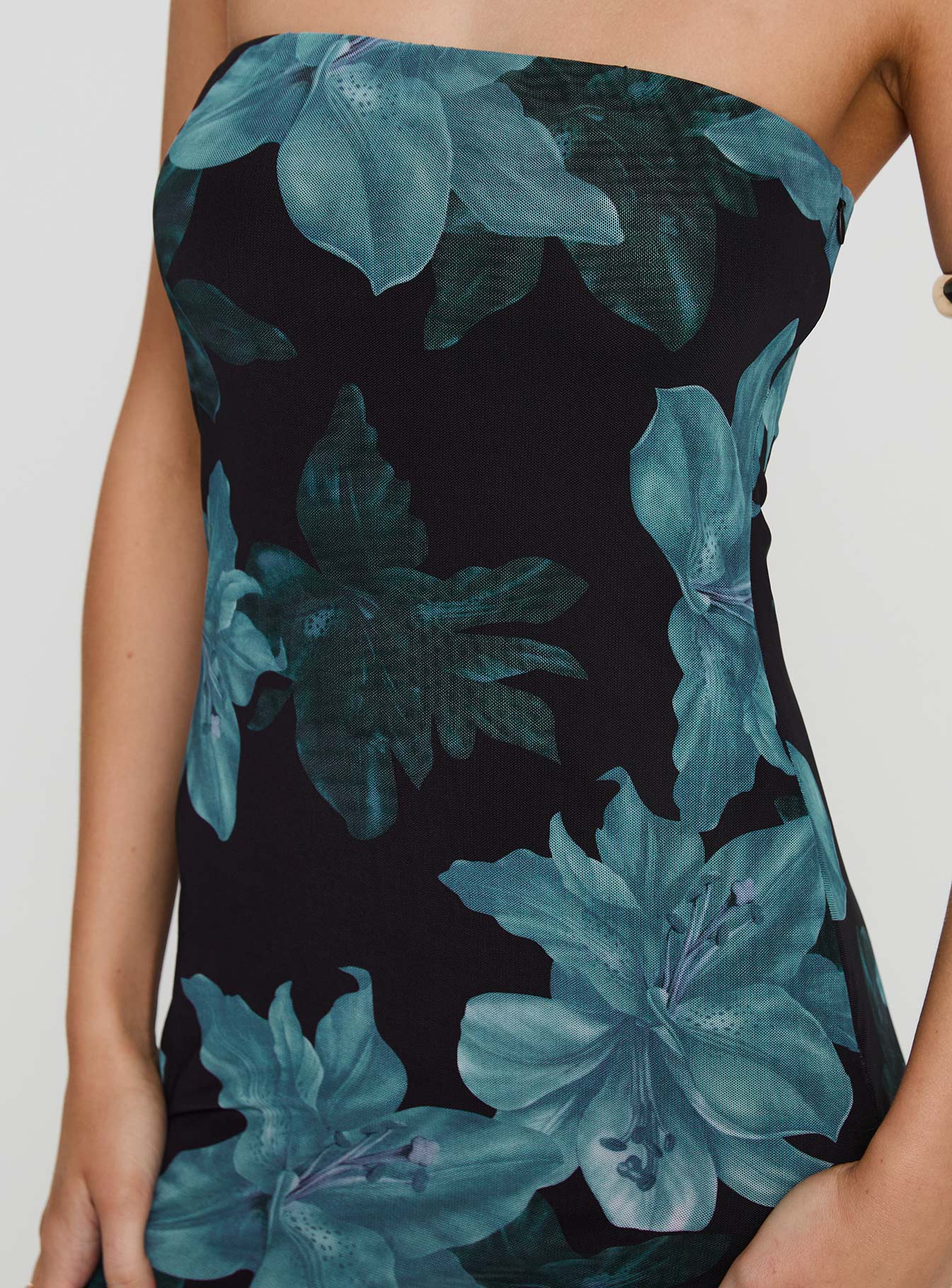 Celik Maxi Dress Black / Blue Floral