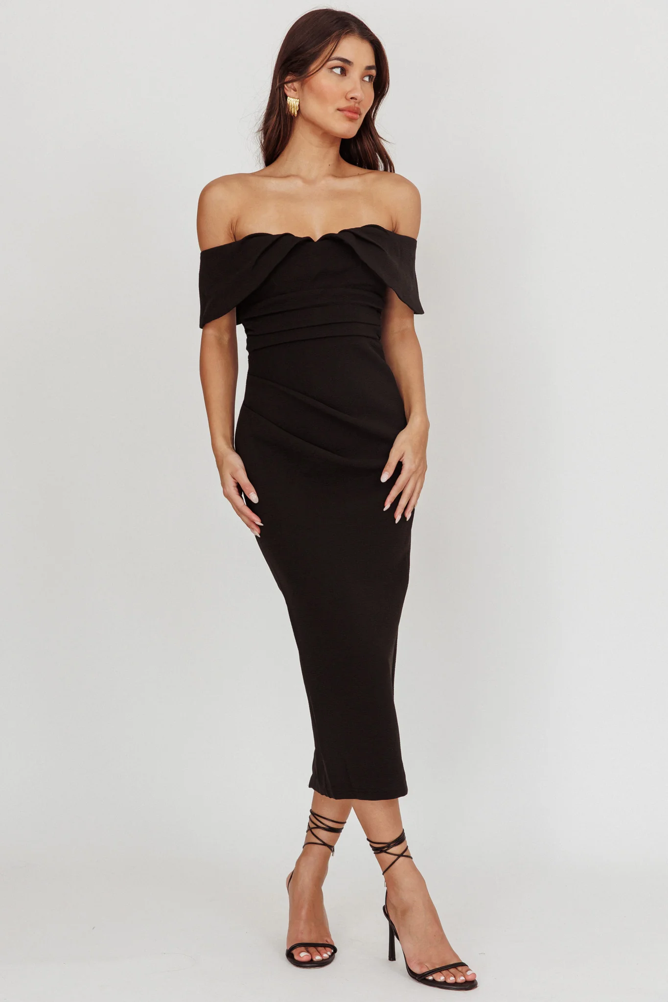Lillianne Off-Shoulder Midi Dress Black