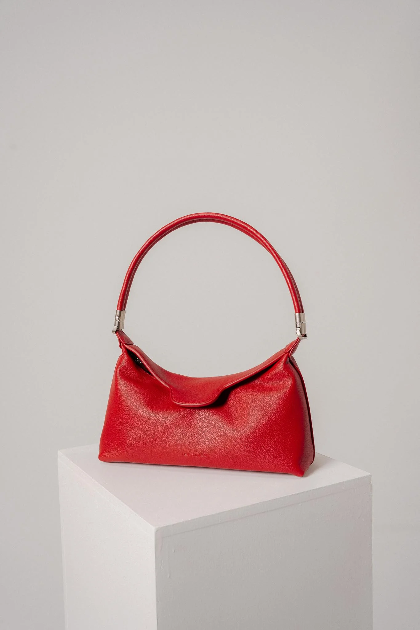 TEN TONES Aurelia Hobo Bag Red