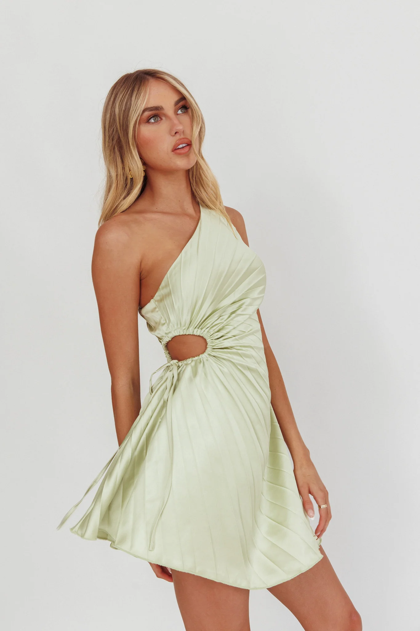 Glow Ray One-Shoulder Pleat Dress Apple