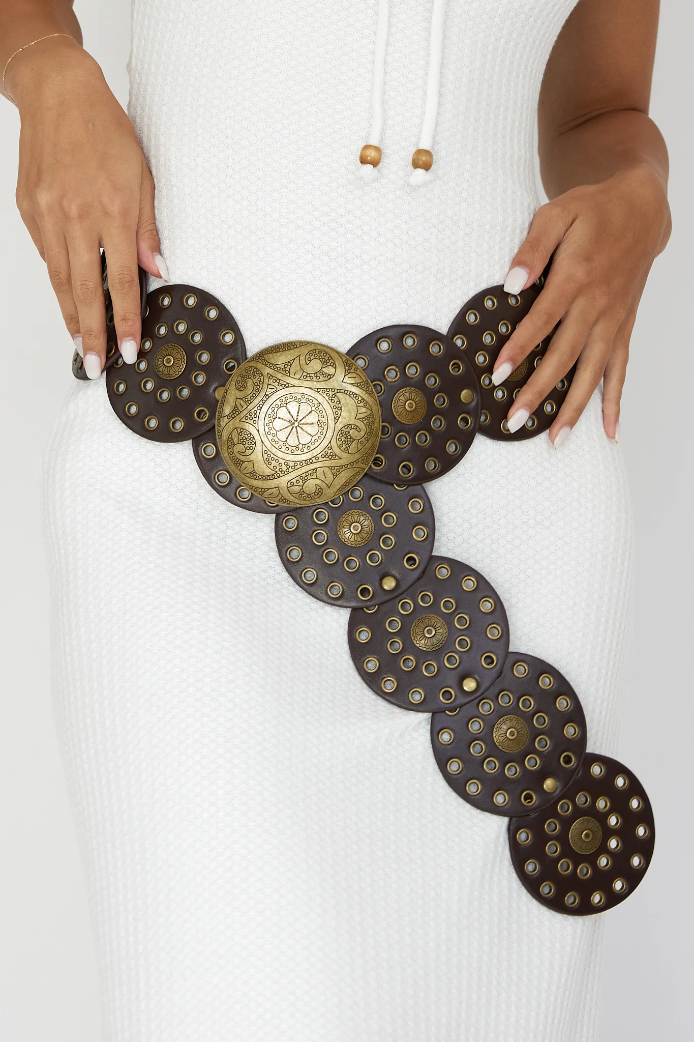 Tina Western Circle Belt Brass Brown