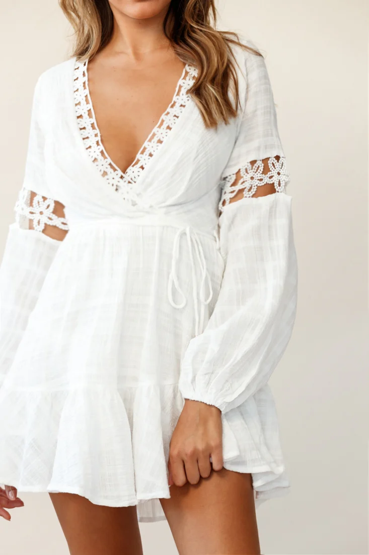 Chloye Long Balloon Sleeve Lace-Up Back Dress White