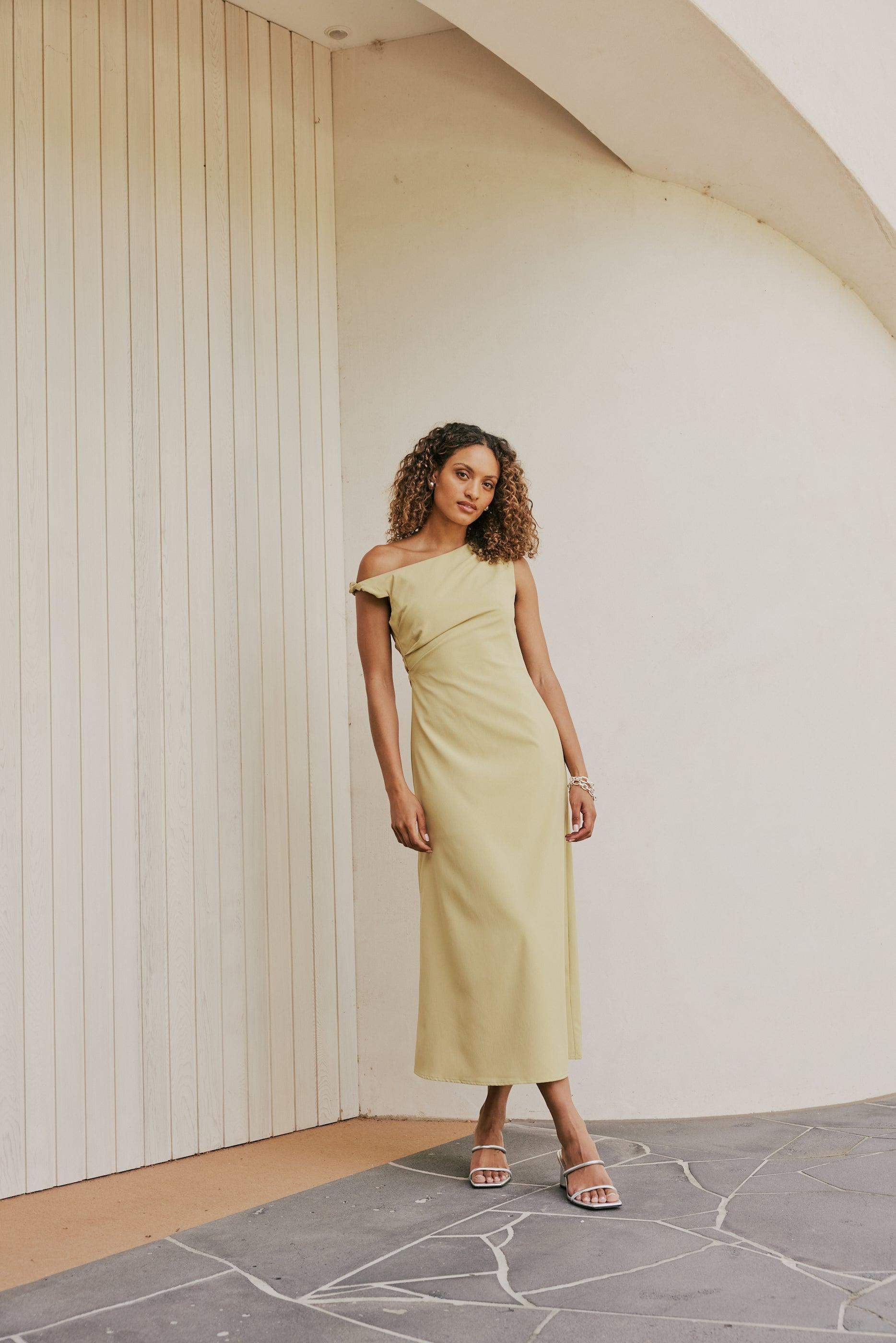 CURAAE Elenor Asymmetrical Summer Midi Dress In Olive