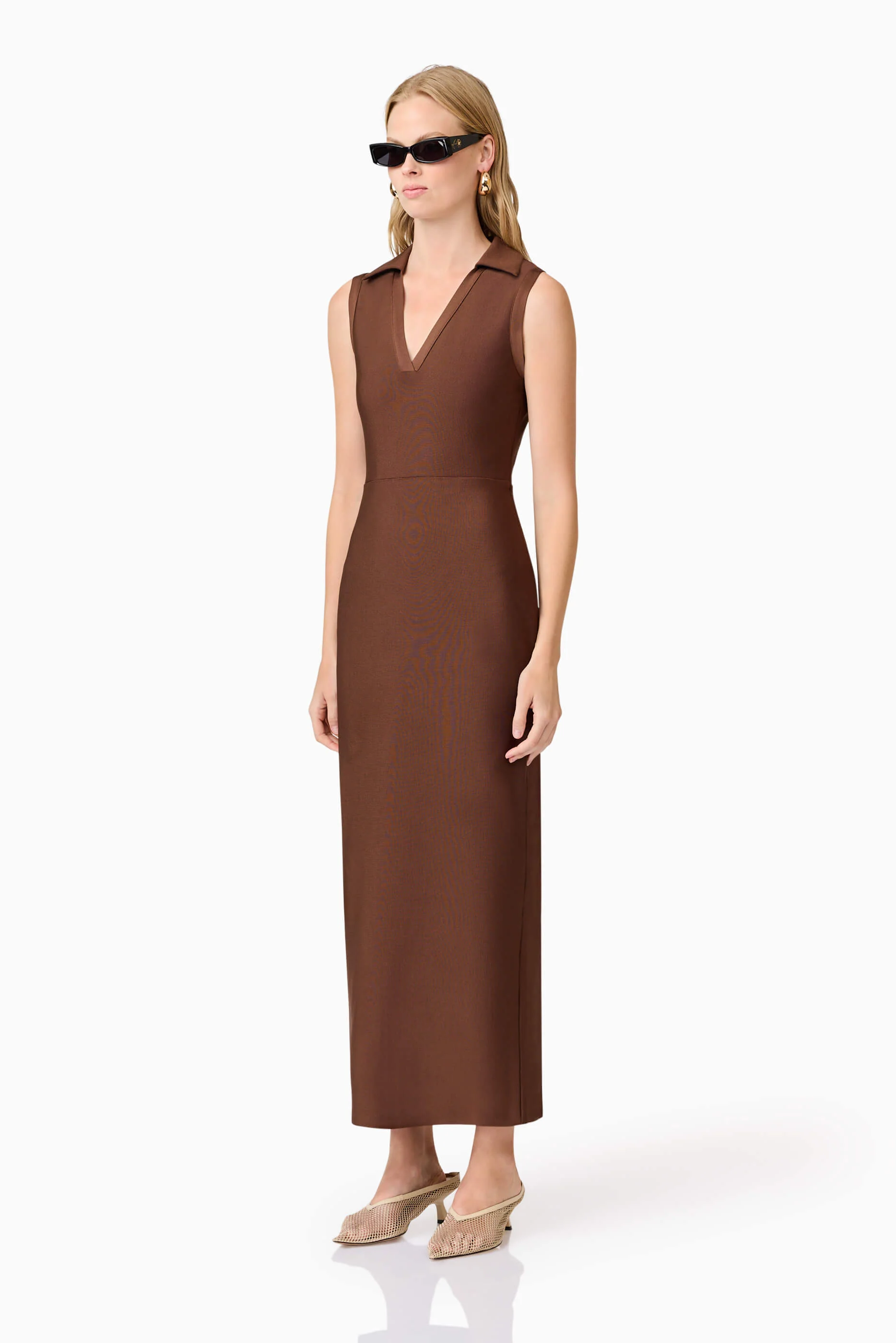 CURAAE Khloe Crepe Knit Midi Dress in Brown