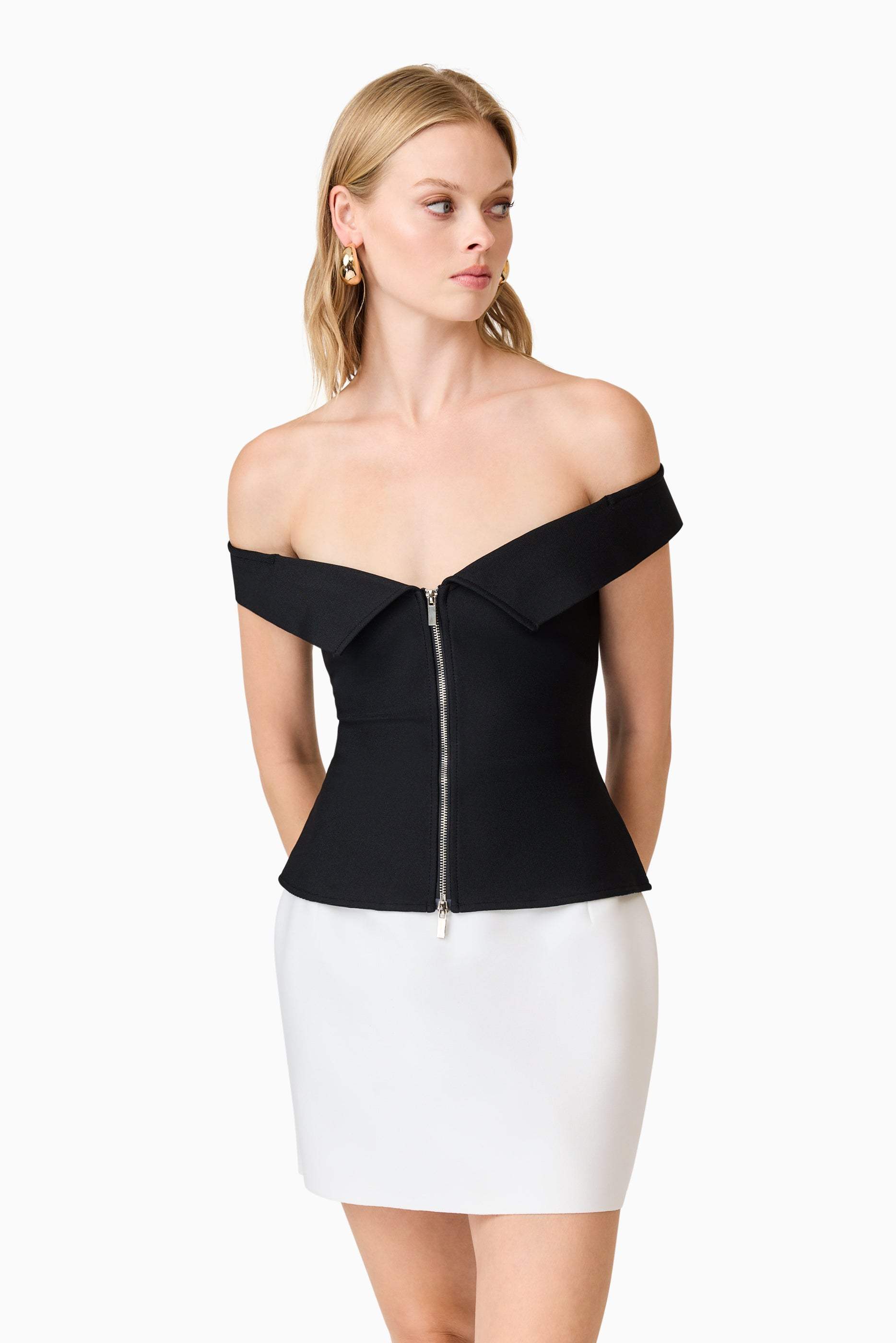 CURAAE Khloe Crepe Knit Top in Black