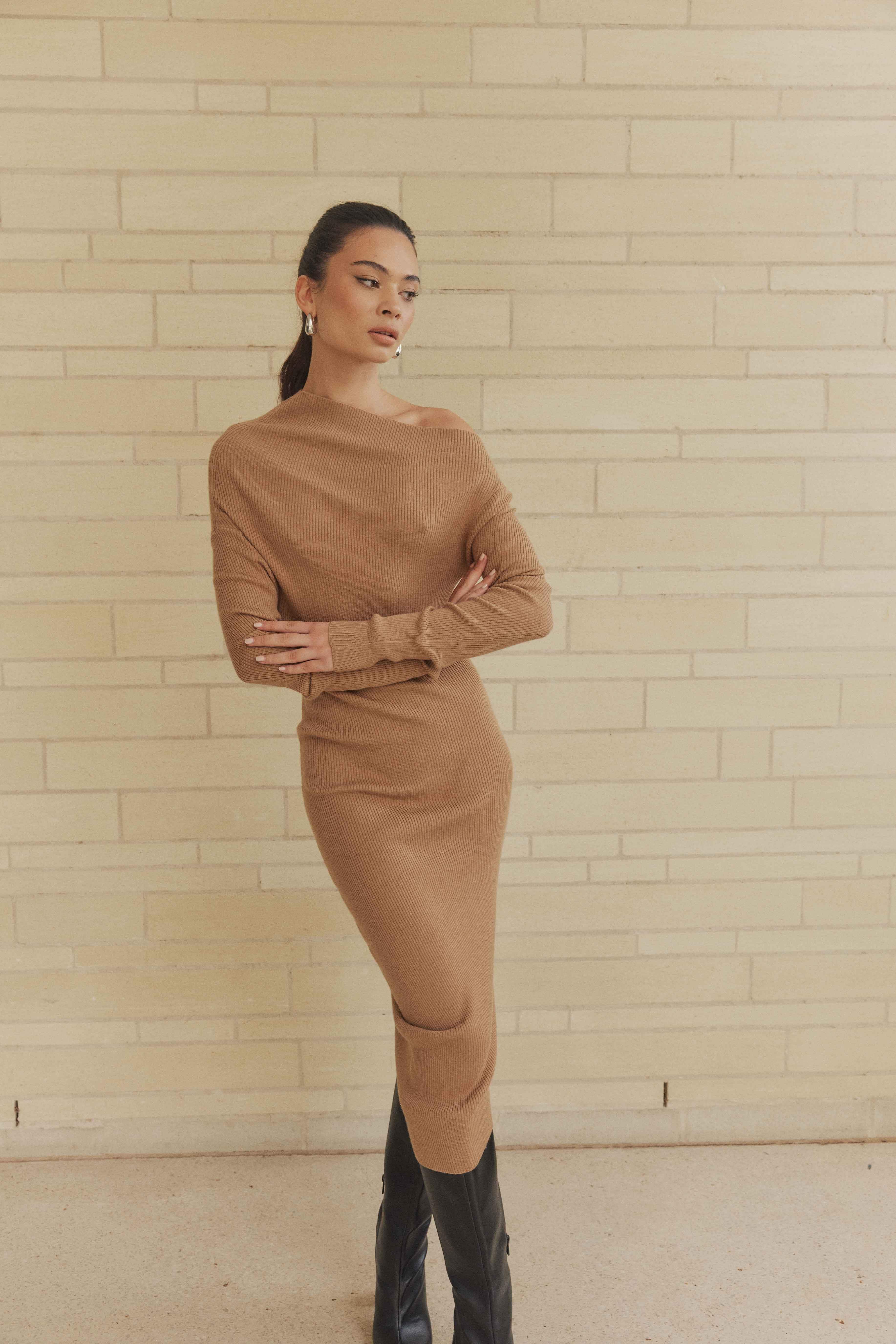CURAAE Edin Knit Midi Dress In Brown
