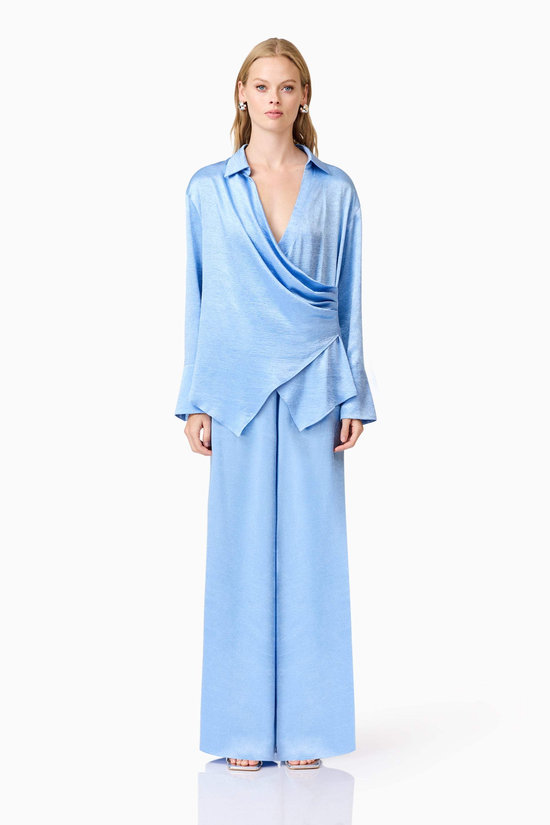 CURAAE Fleur Satin Shirt In Blue