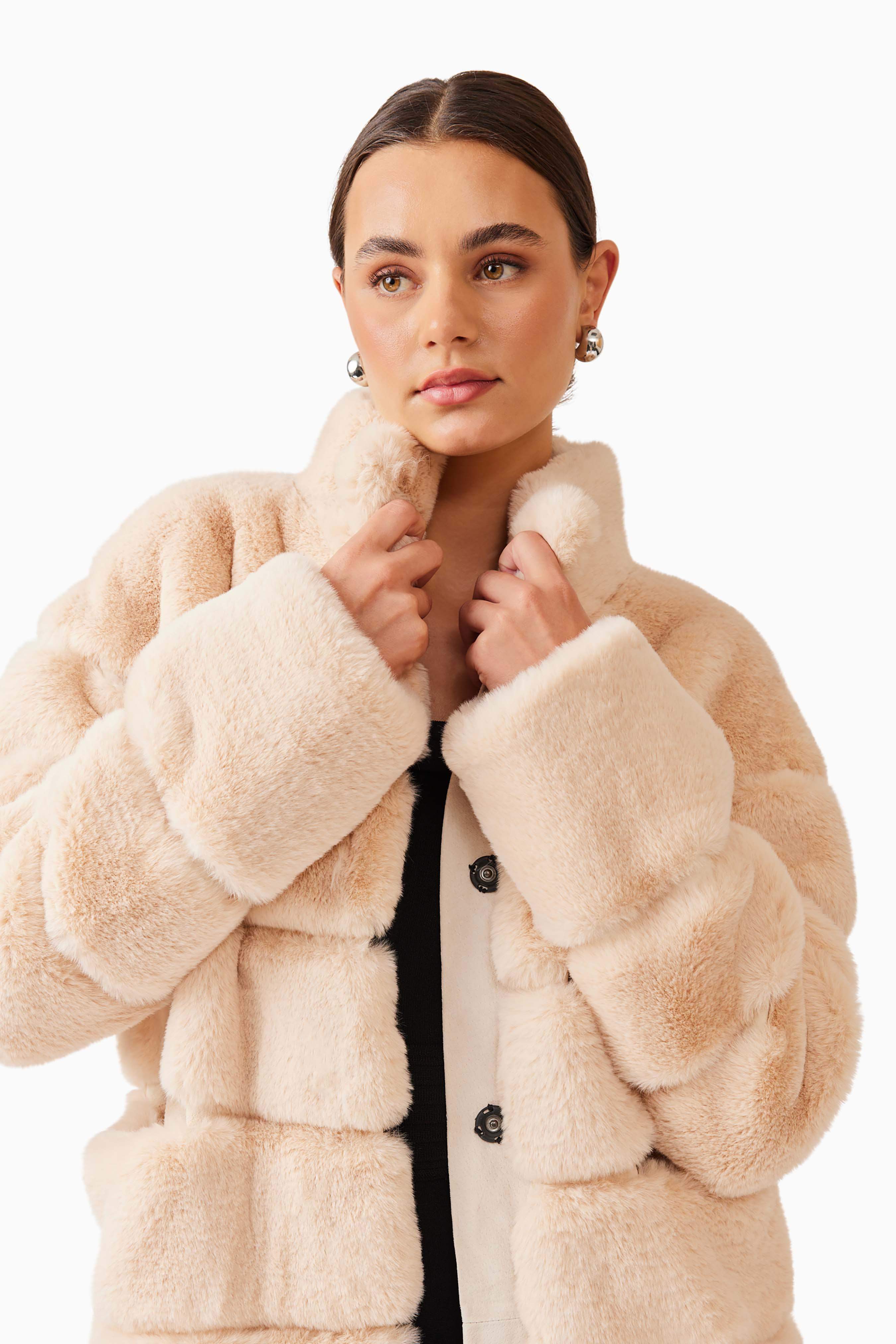 Daphne Coat in Beige