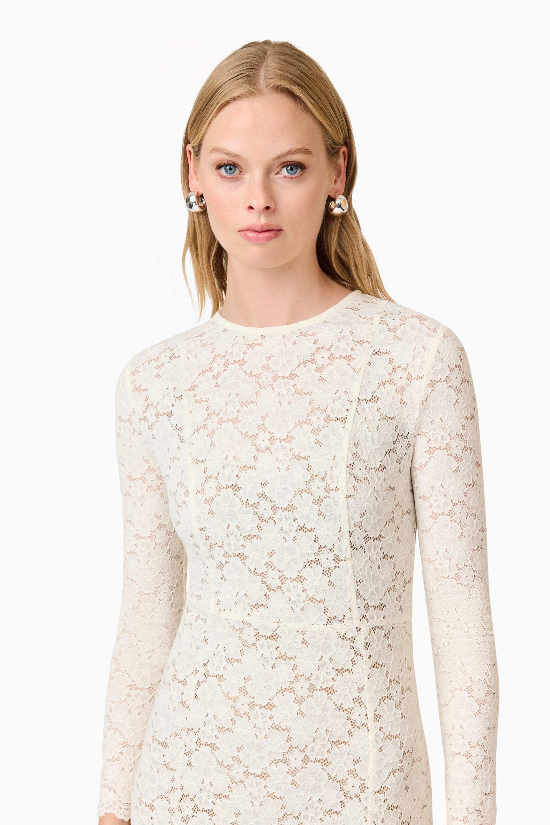 CURAAE Kira Stretch Lace Maxi Dress In White