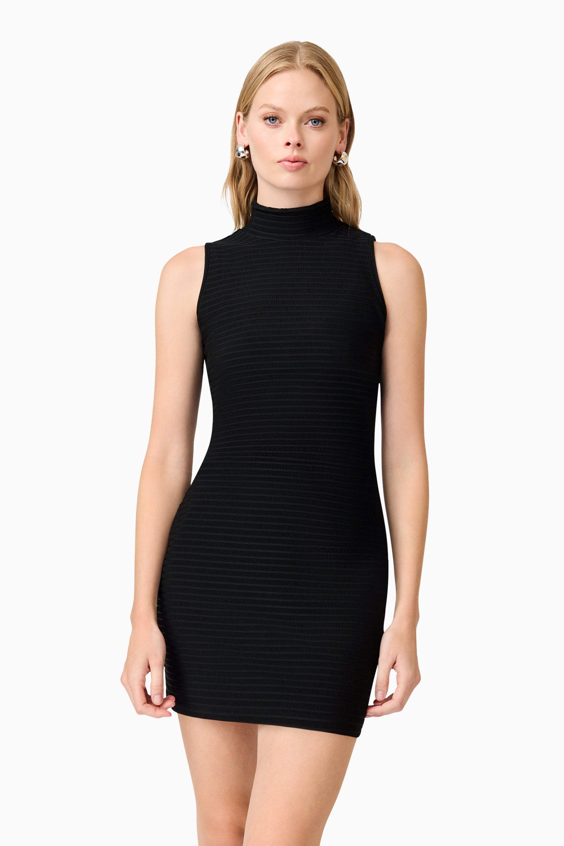 CURAAE Amyra Textured Stretch Mini Dress In Black