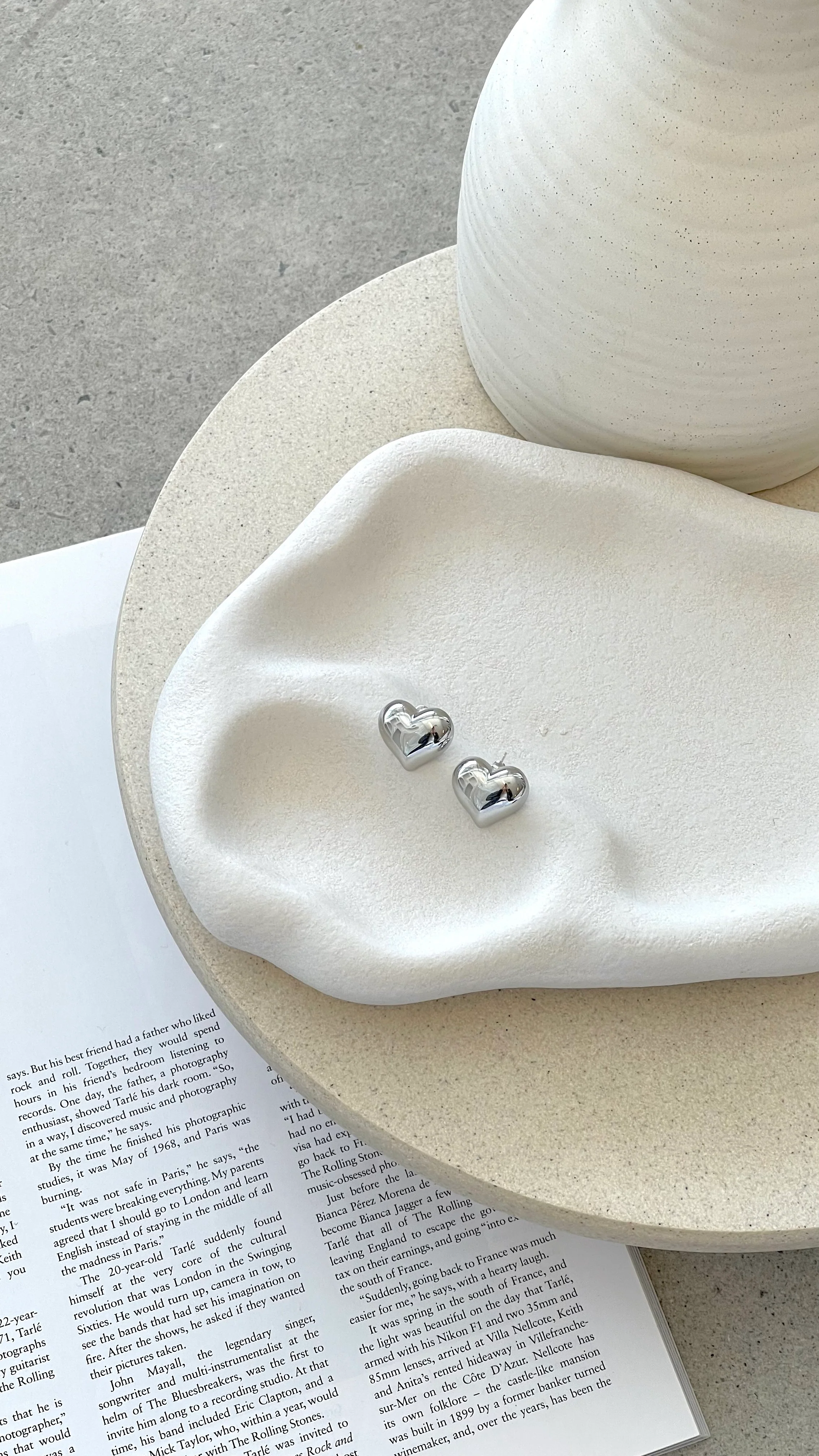 Neve Heart Earrings - Silver