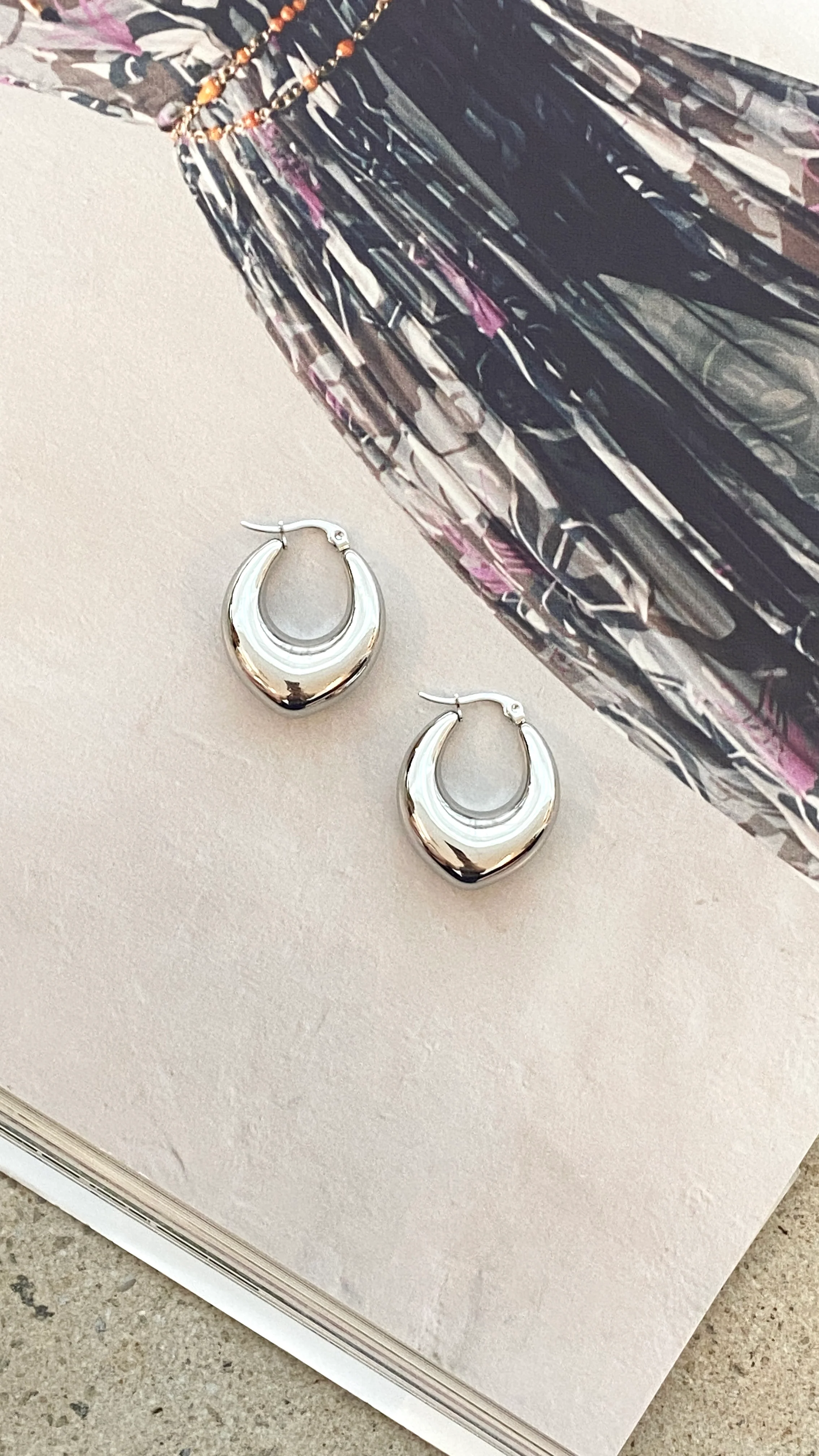 Arya Hoop Earrings - Silver