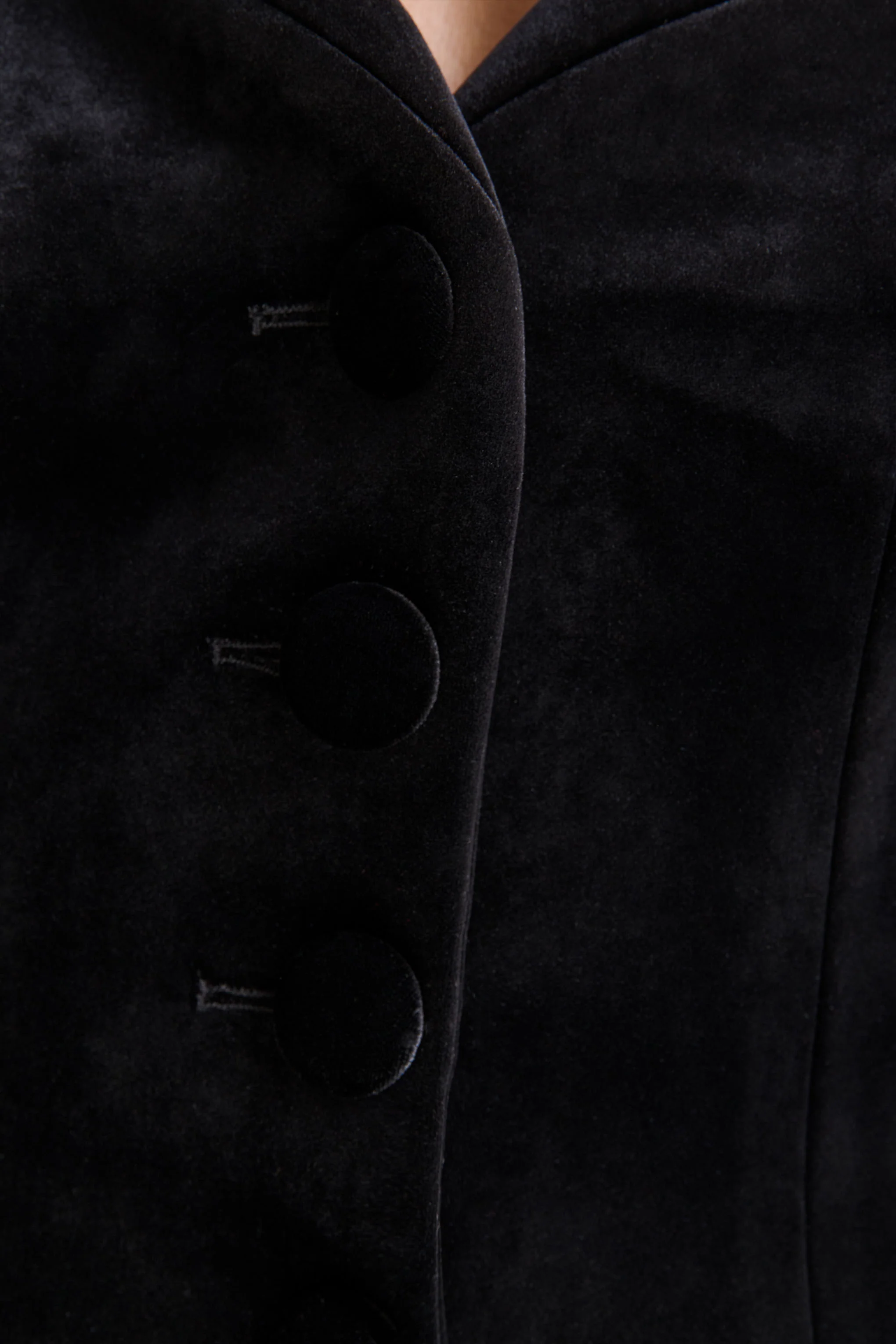 Friya | Black Velvet Sweetheart-Neck Tailored Mini Dress