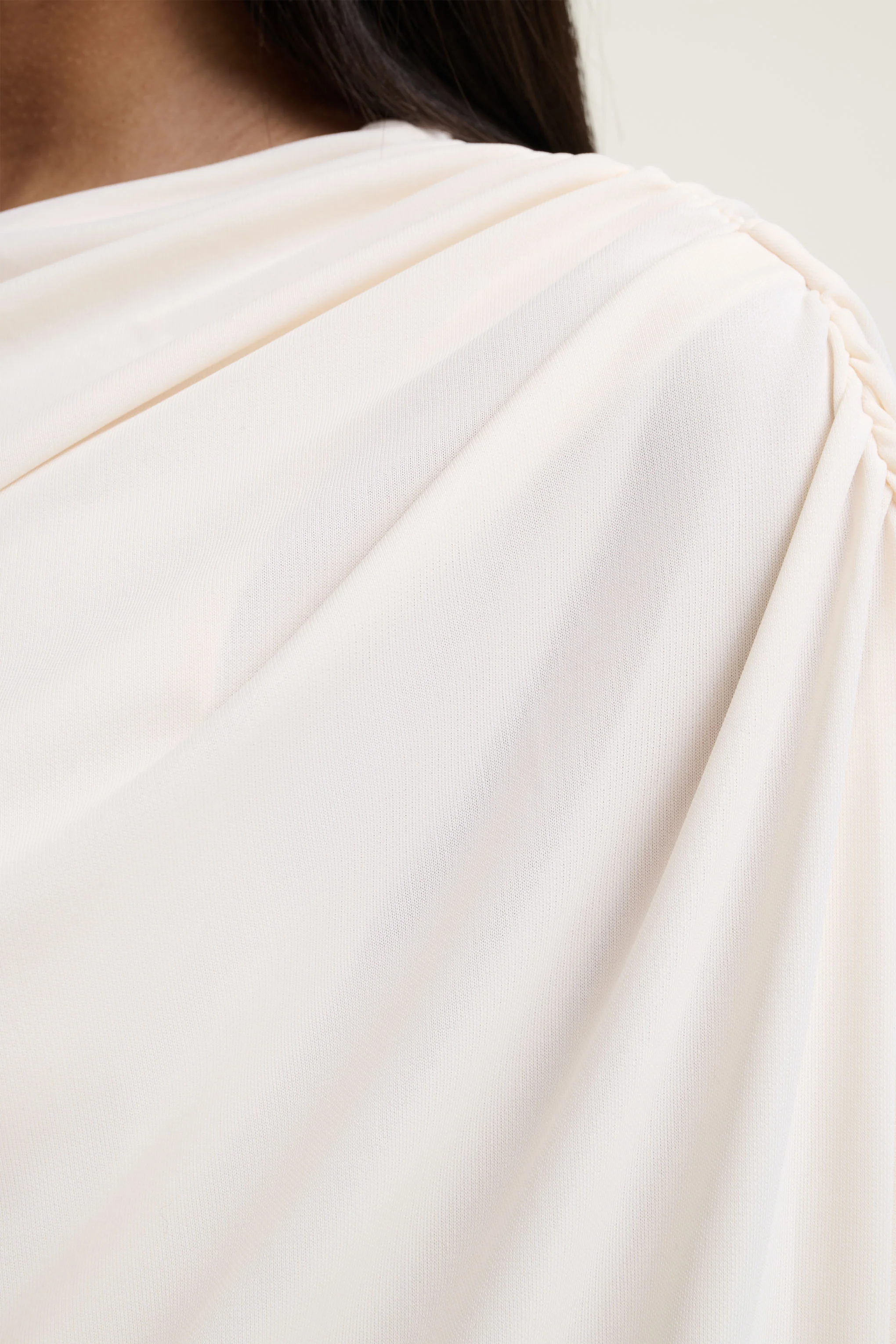 Olivia | Cream Asymmetric-Neck Maxi Dress With Ruched Detailing Asymmetric-Hem