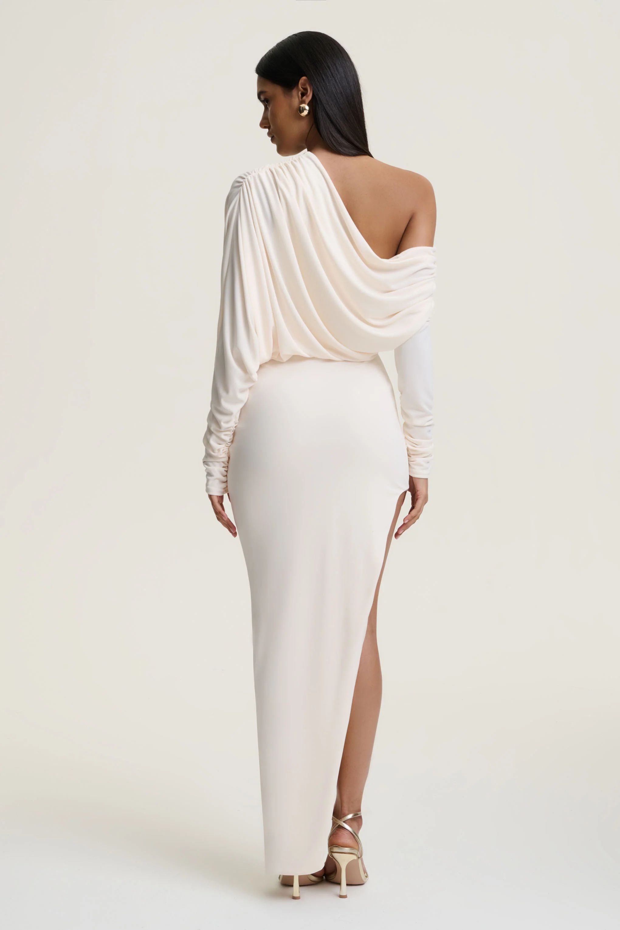 Olivia | Cream Asymmetric-Neck Maxi Dress With Ruched Detailing Asymmetric-Hem
