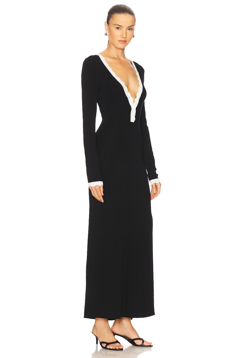 Milenia Sleeved Maxi Dress