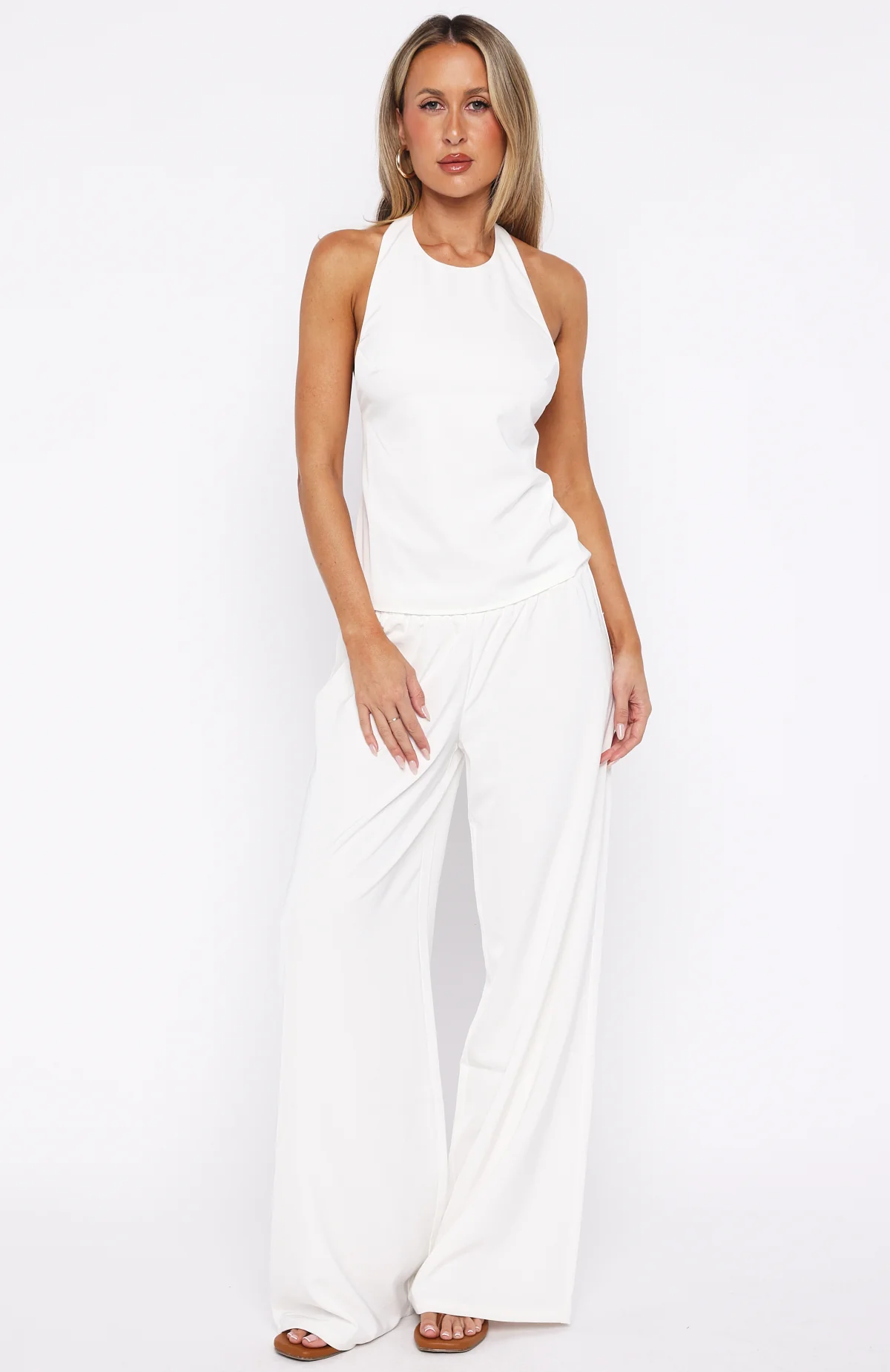 Way She Walks Top Pearl