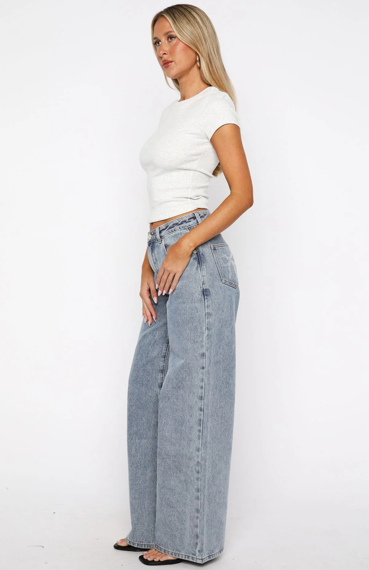 Bring The Drama Mid Rise Wide Leg Jeans Mid Blue