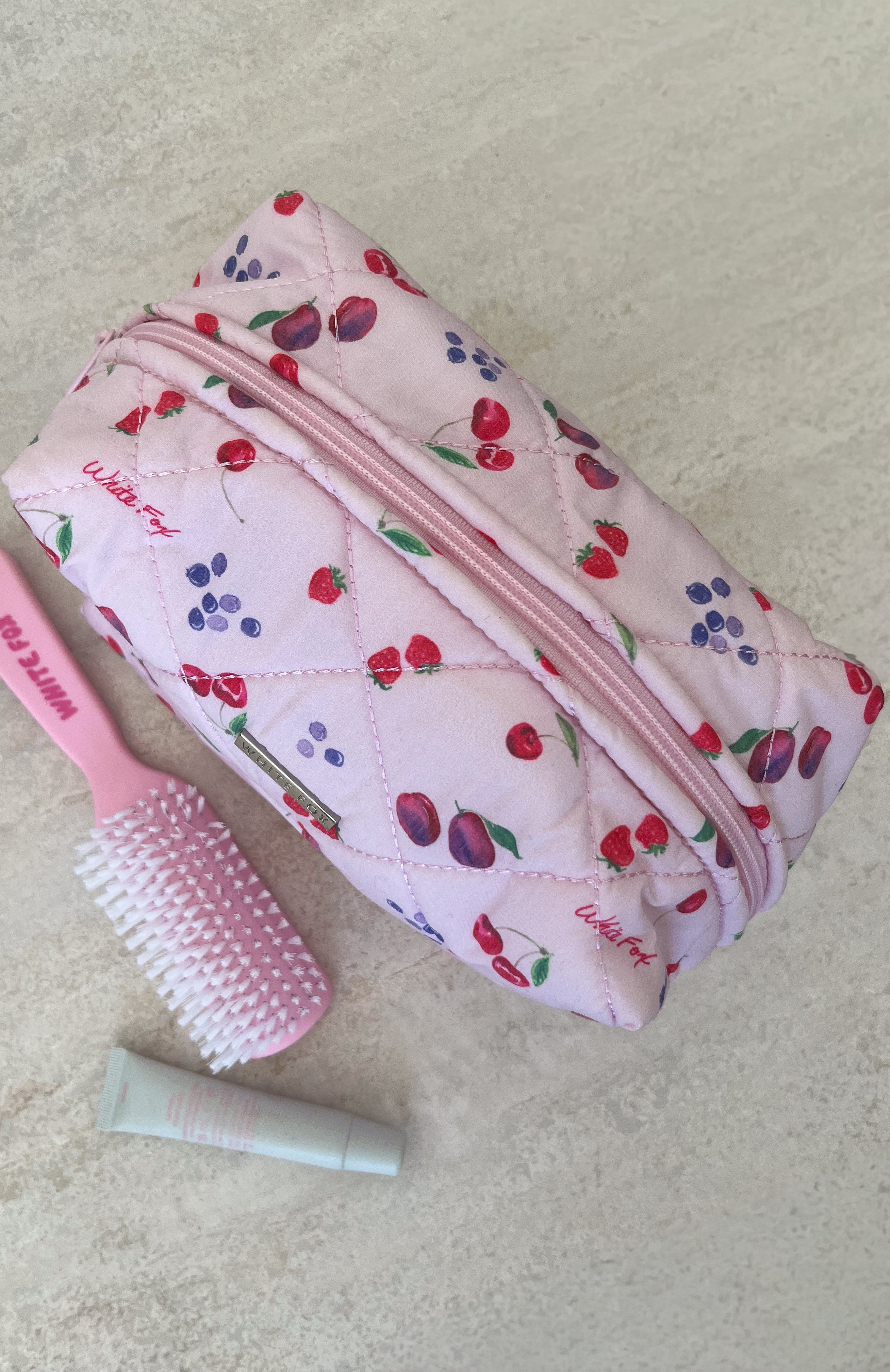 Getting Ready Cosmetic Bag Pink Berries