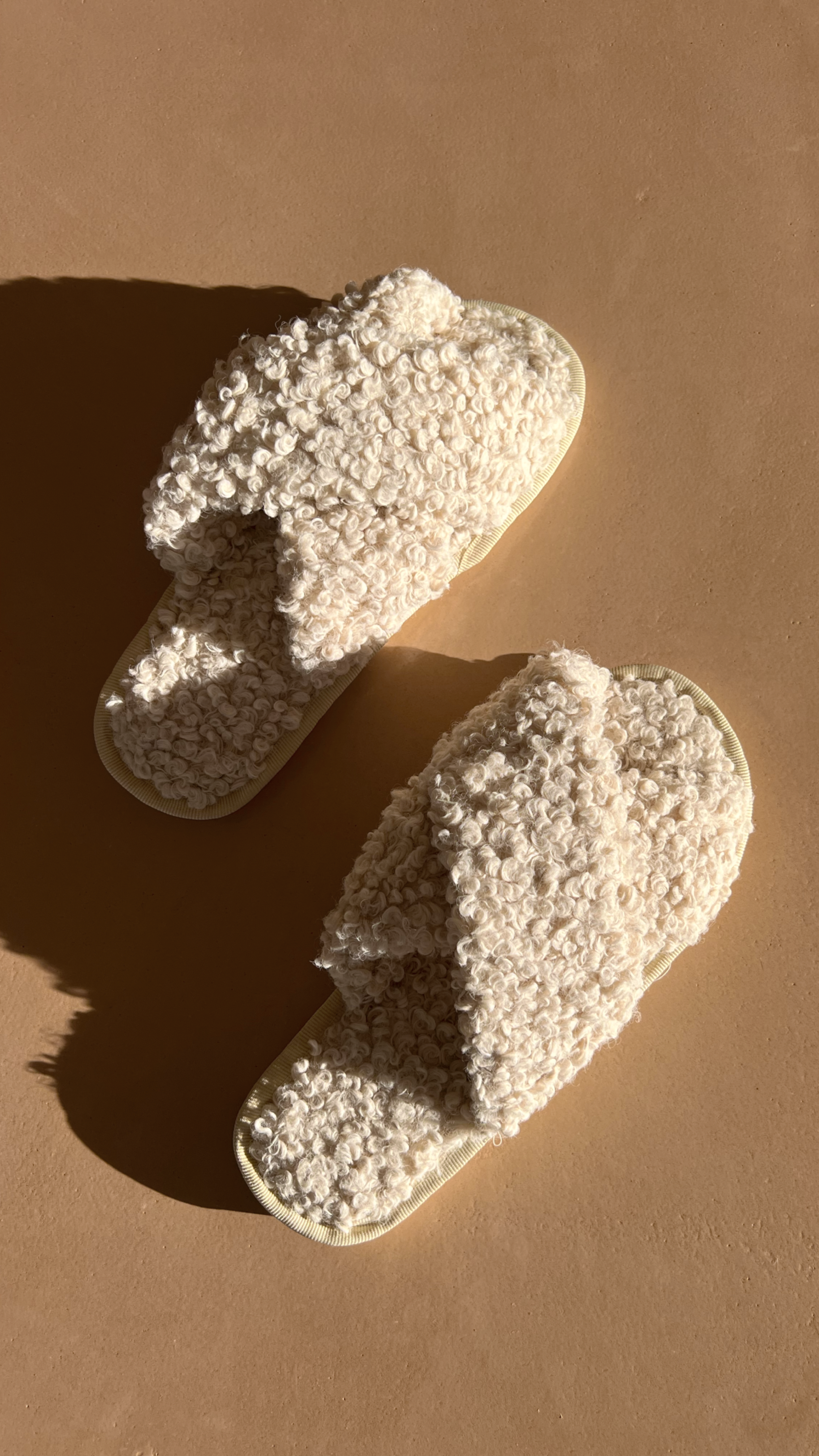 Teddy Slippers - Beige