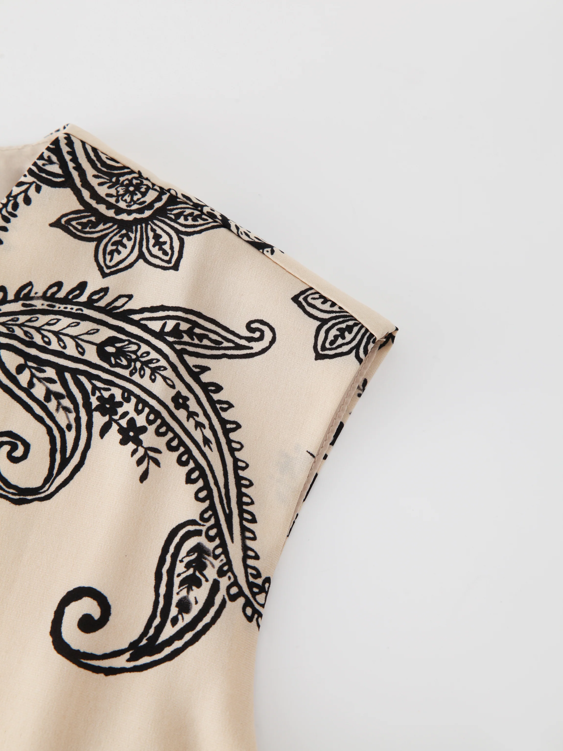 Sleeveless Crew Neck Dress-Bone Paisley