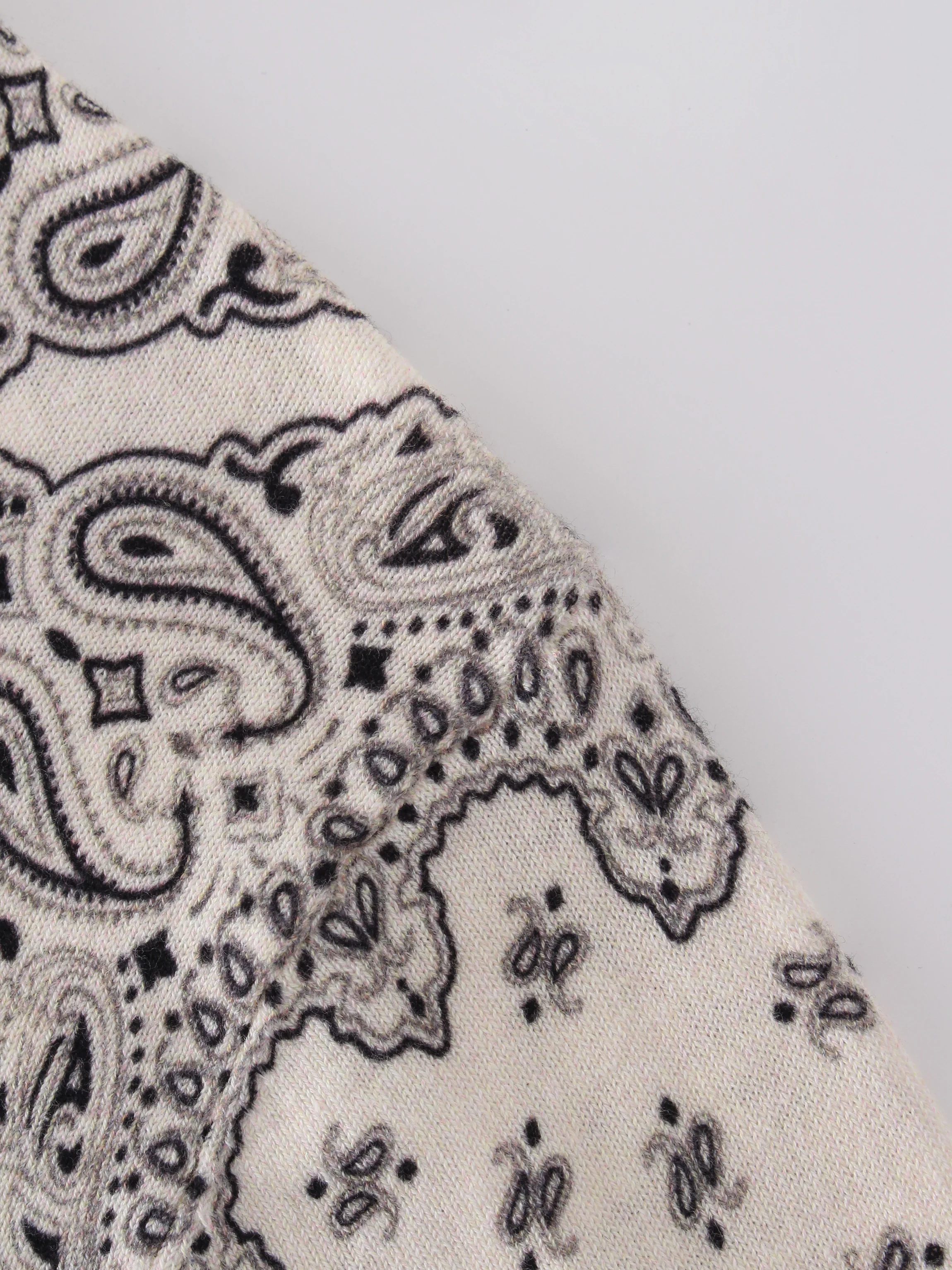 Printed Sweater-Bandana
