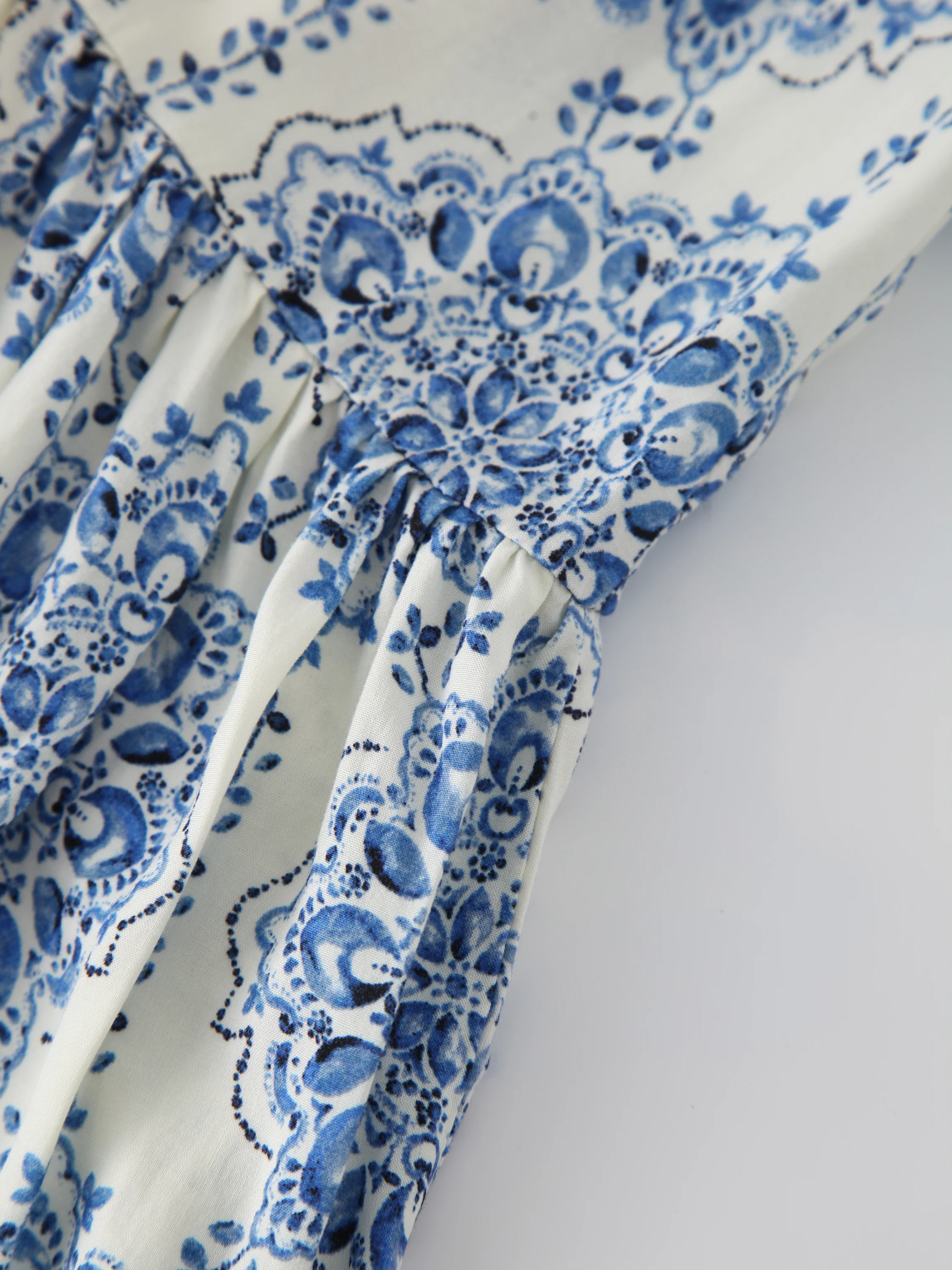 DRAWSTRING MAXI DRESS-BLUE MEDALLION