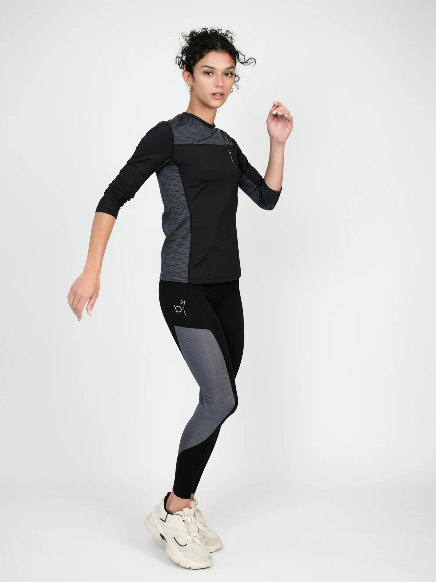 WEIGHTLESS TSHIRT 3Q