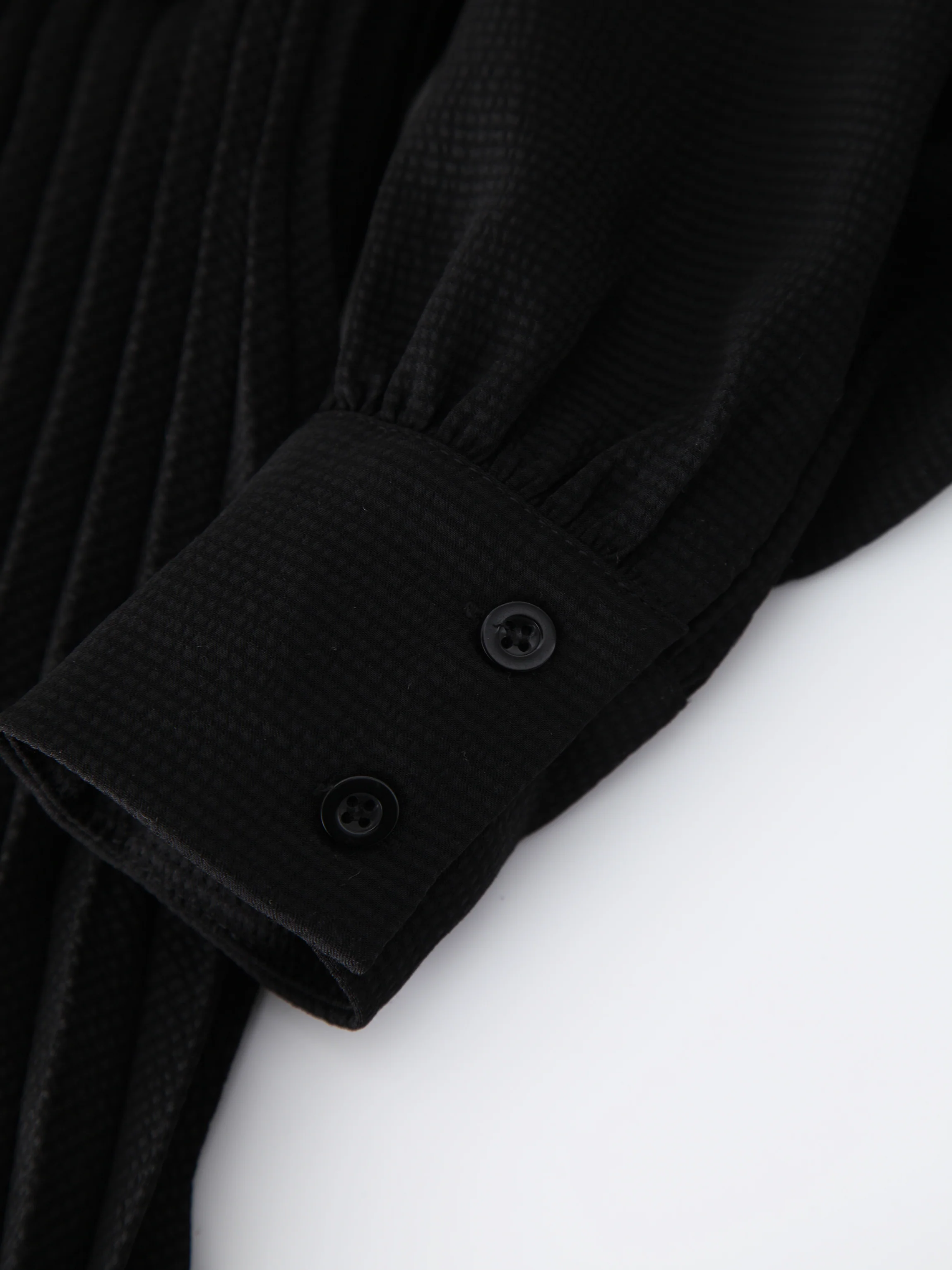 BACK OVERLAY DRESS-BLACK