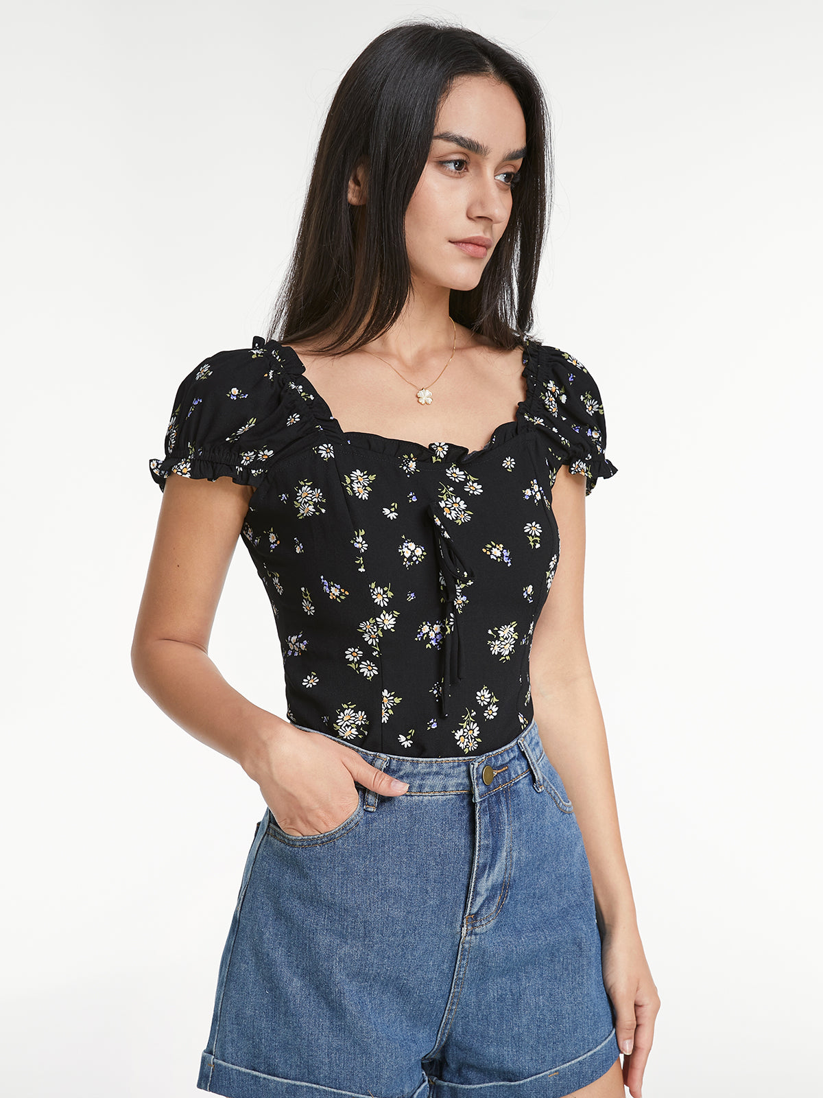 Thecomense - Short Puff Sleeve Daisy Tie Front Top