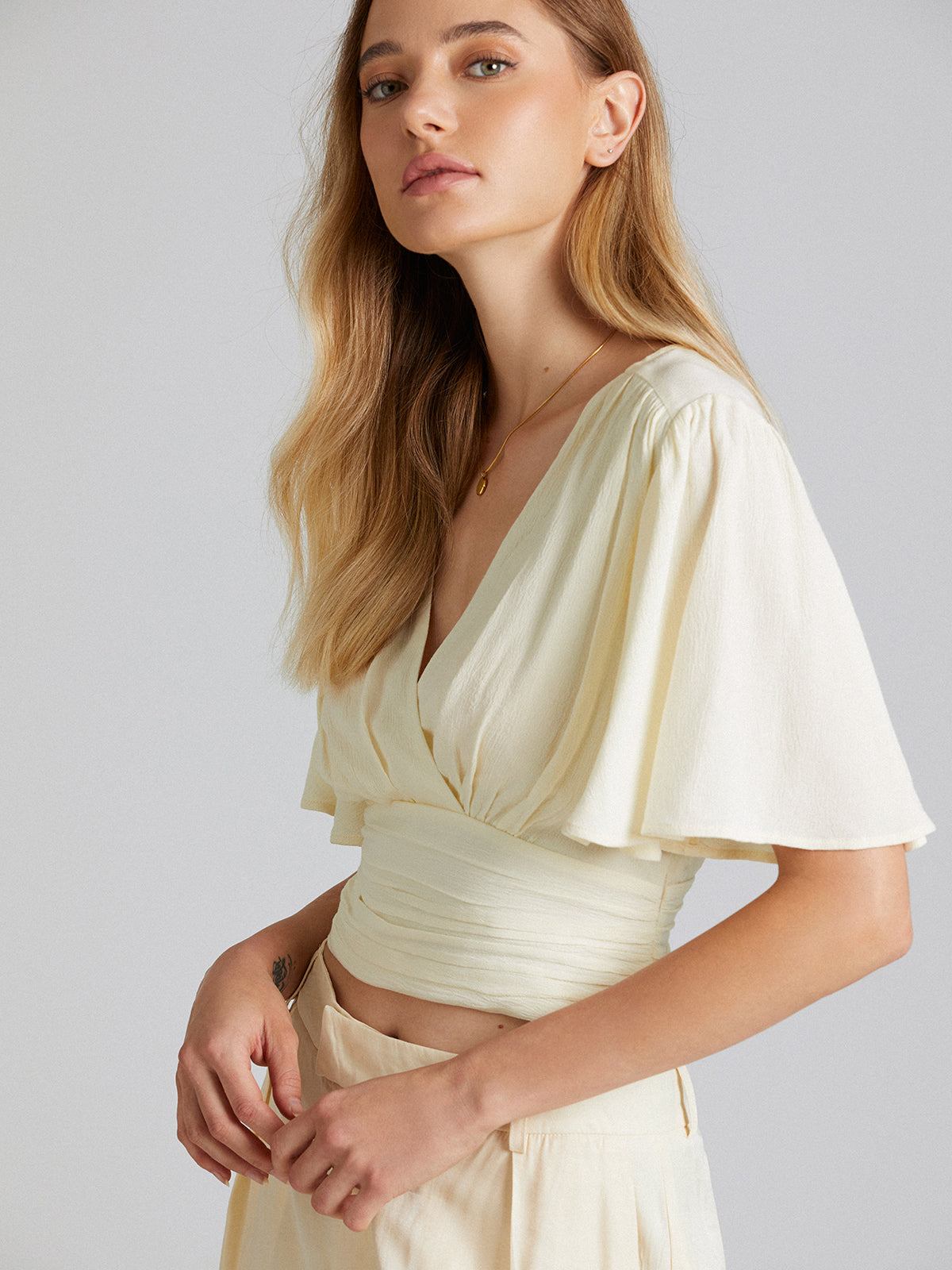 Thecomense - V-Neck Ruche Flutter Sleeve Top
