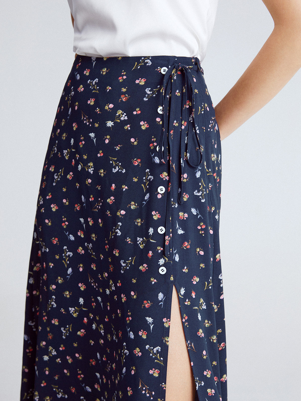 Thecomense - Ditsy Flora Skirt