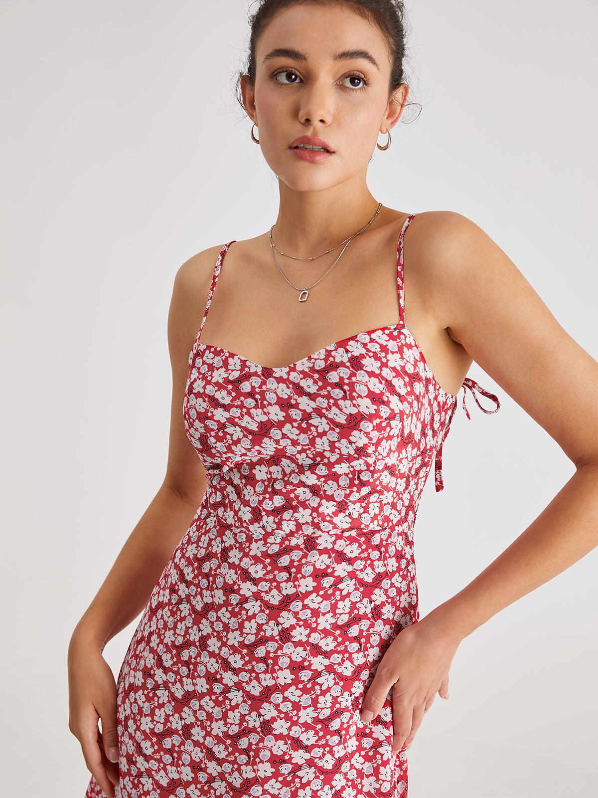Thecomense - Sweetheart Floral Midi Strap Dress