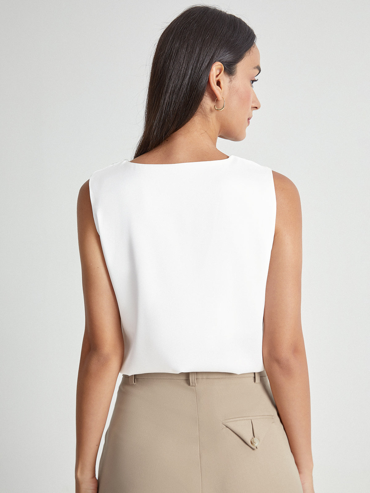 Thecomense - Sleeveless V-Neck Everyday Tank Shirt
