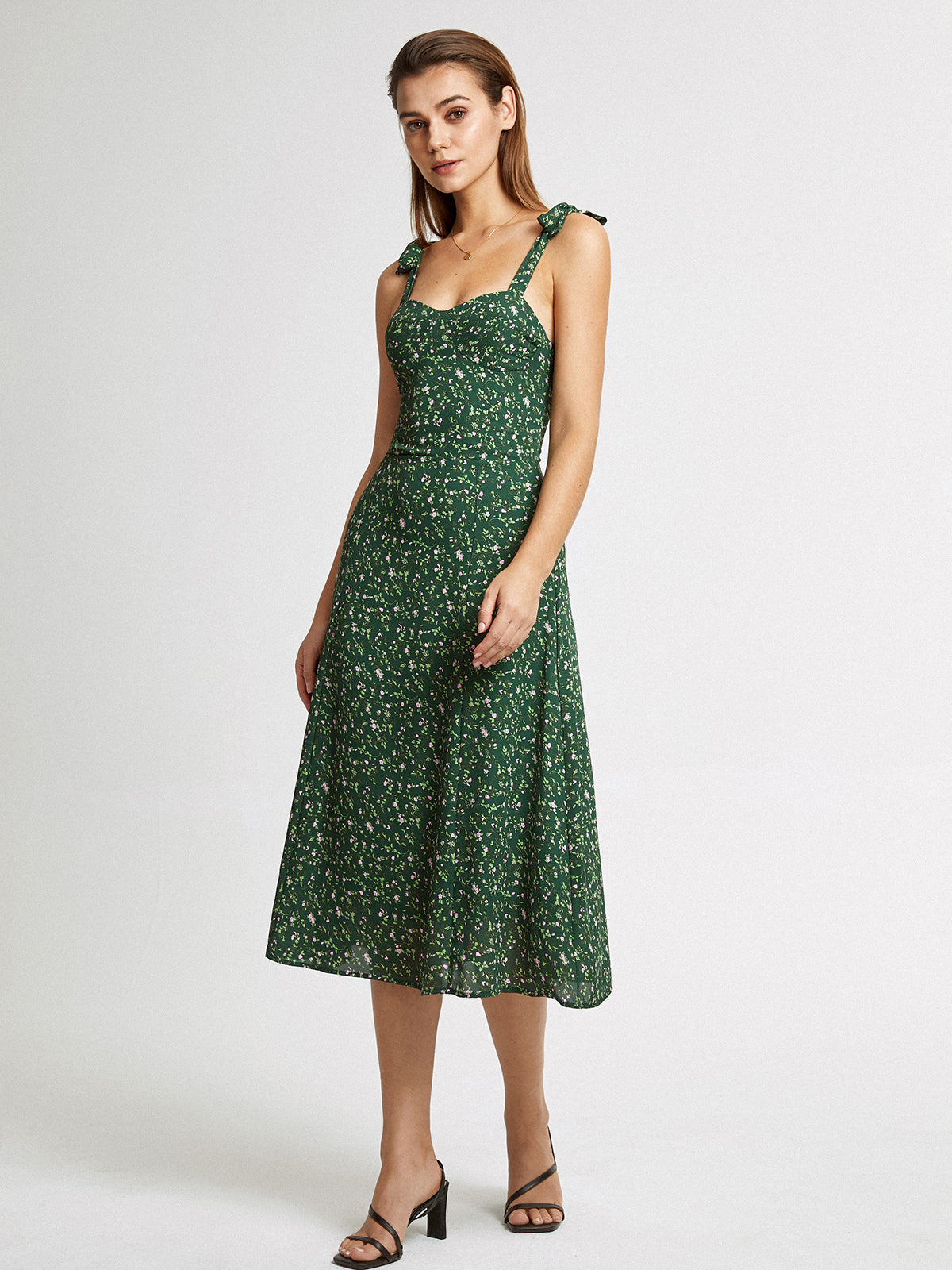 Thecomense - Sweetheart Garden Floral Midi Strap Dress