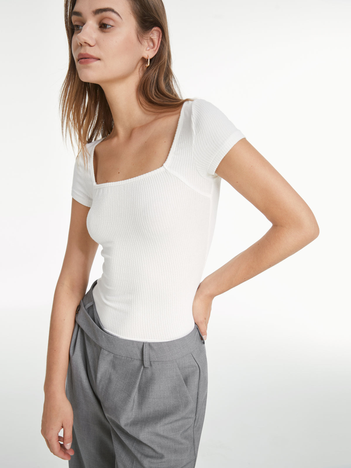 Thecomense - Square Neck Short Sleeve Everyday T-Shirt
