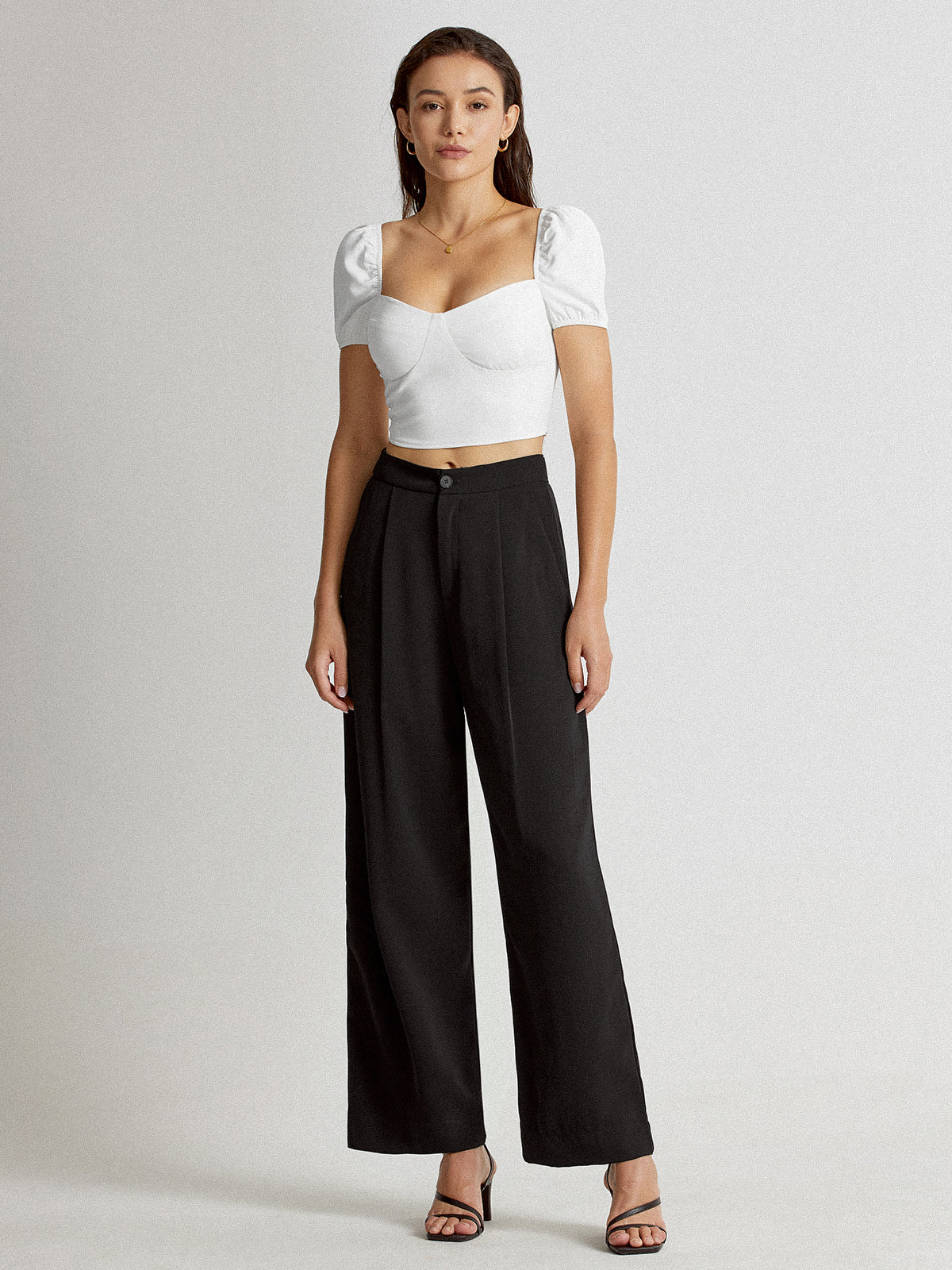 Thecomense - Sweetheart Contour Short Puff Sleeve Cropped Top