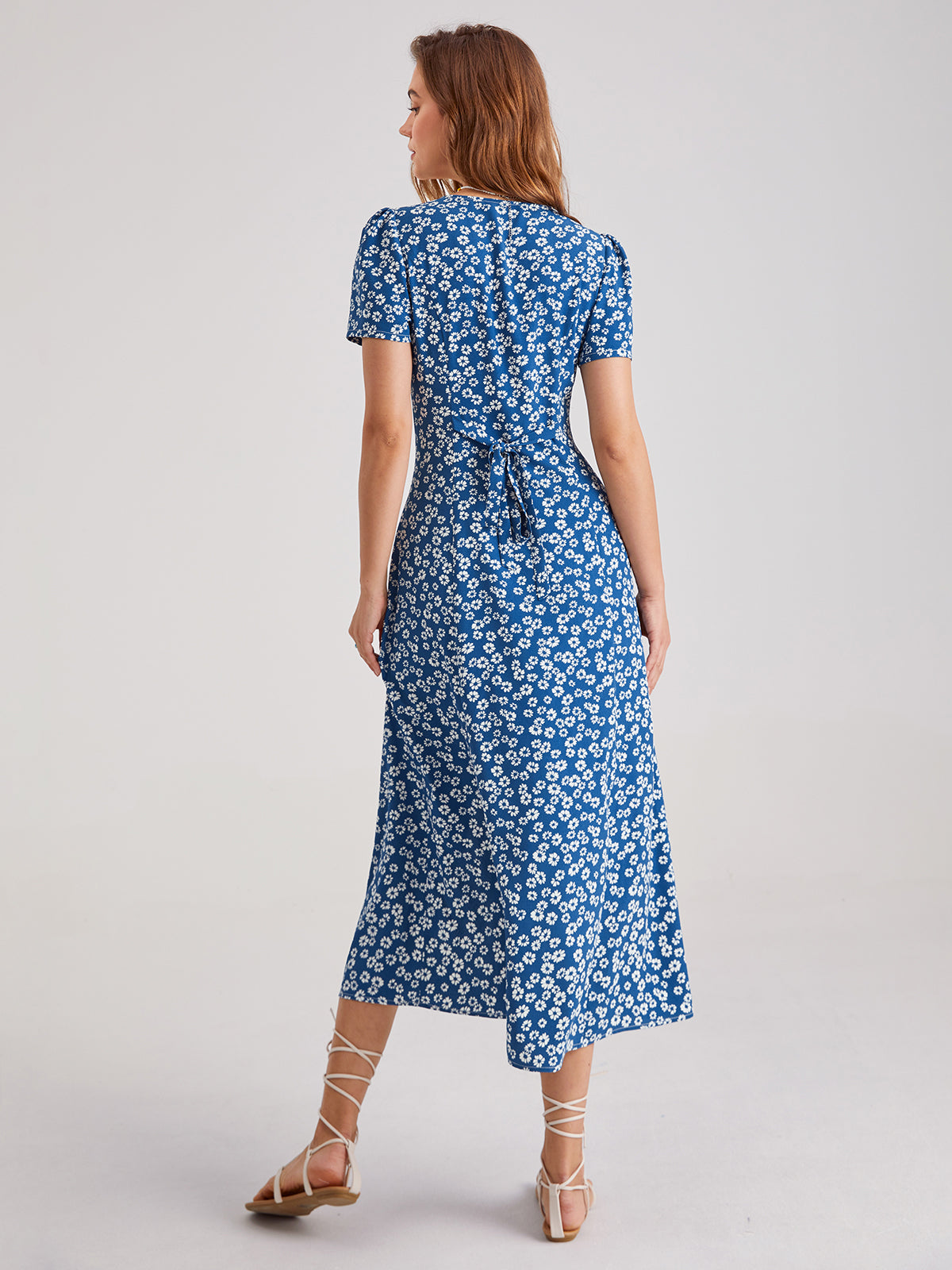 Thecomense - Sweetheart V-Neck Daisy Midi Dress
