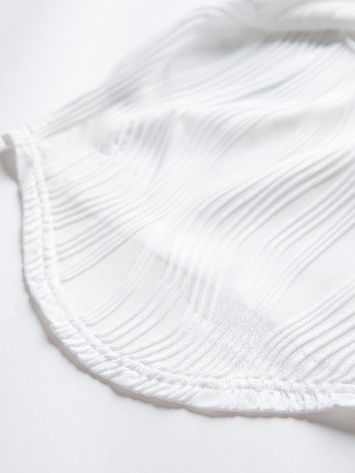 Thecomense - Myrtle Waves Square Neck Top