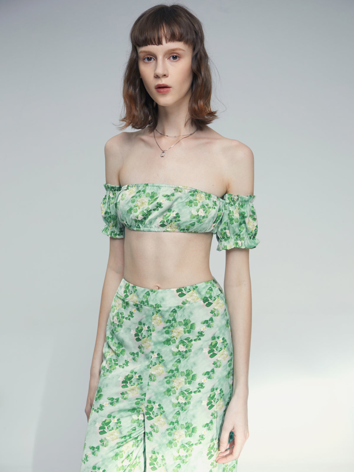 Thecomense - Off The Shoulder Tube Top And Wide Leg Printed Pants Set