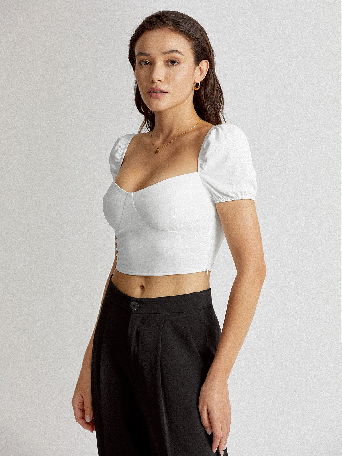 Thecomense - Sweetheart Contour Short Puff Sleeve Cropped Top